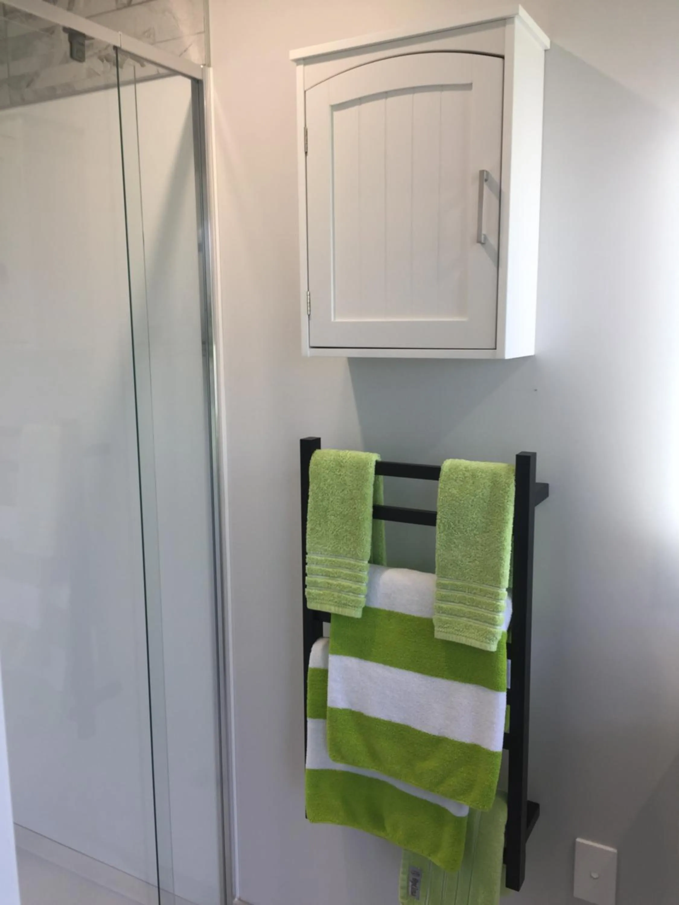 Shower in Veld View Bed and Breakfast