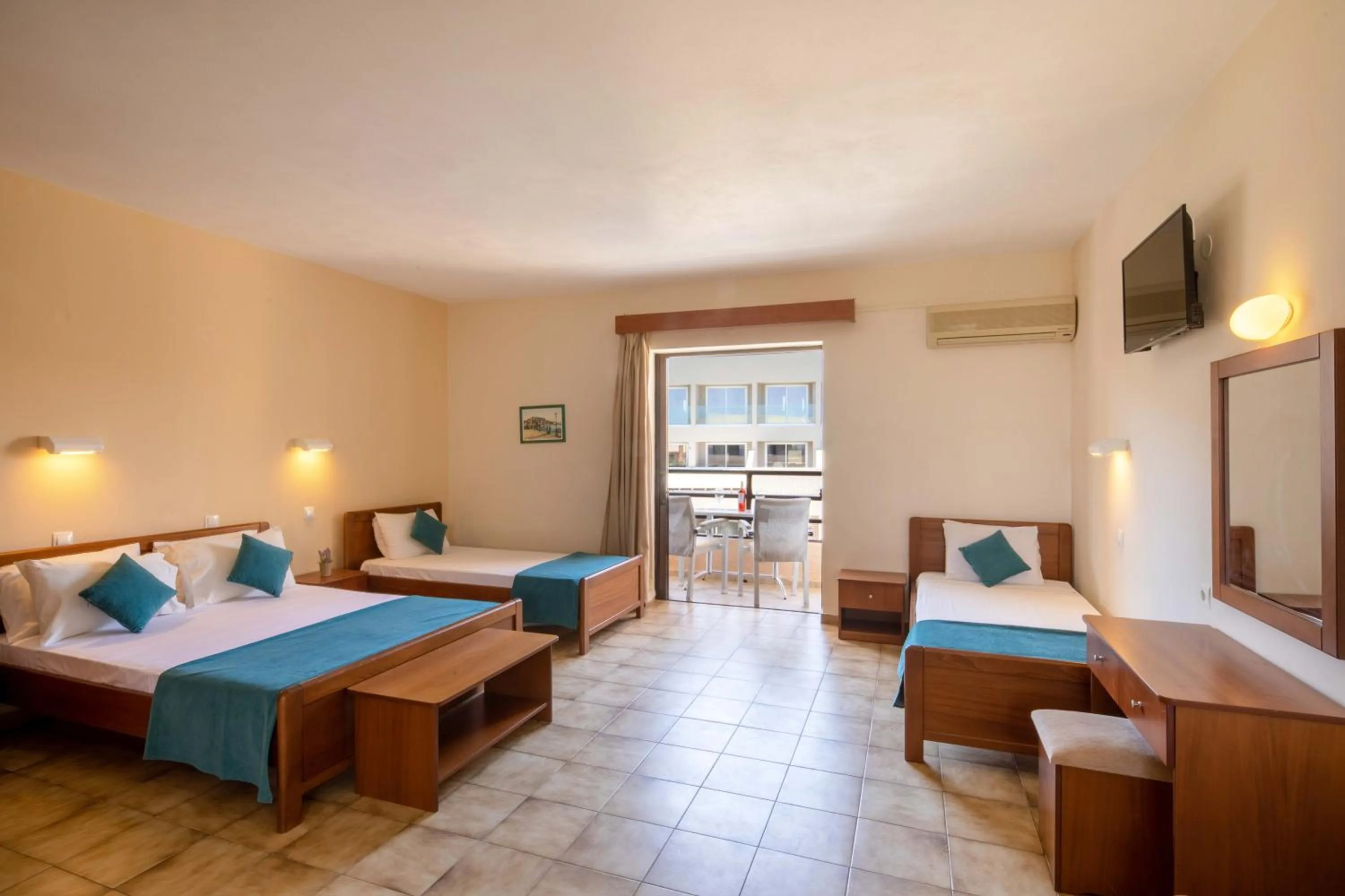 Photo of the whole room, Bed in Hotel Rossis