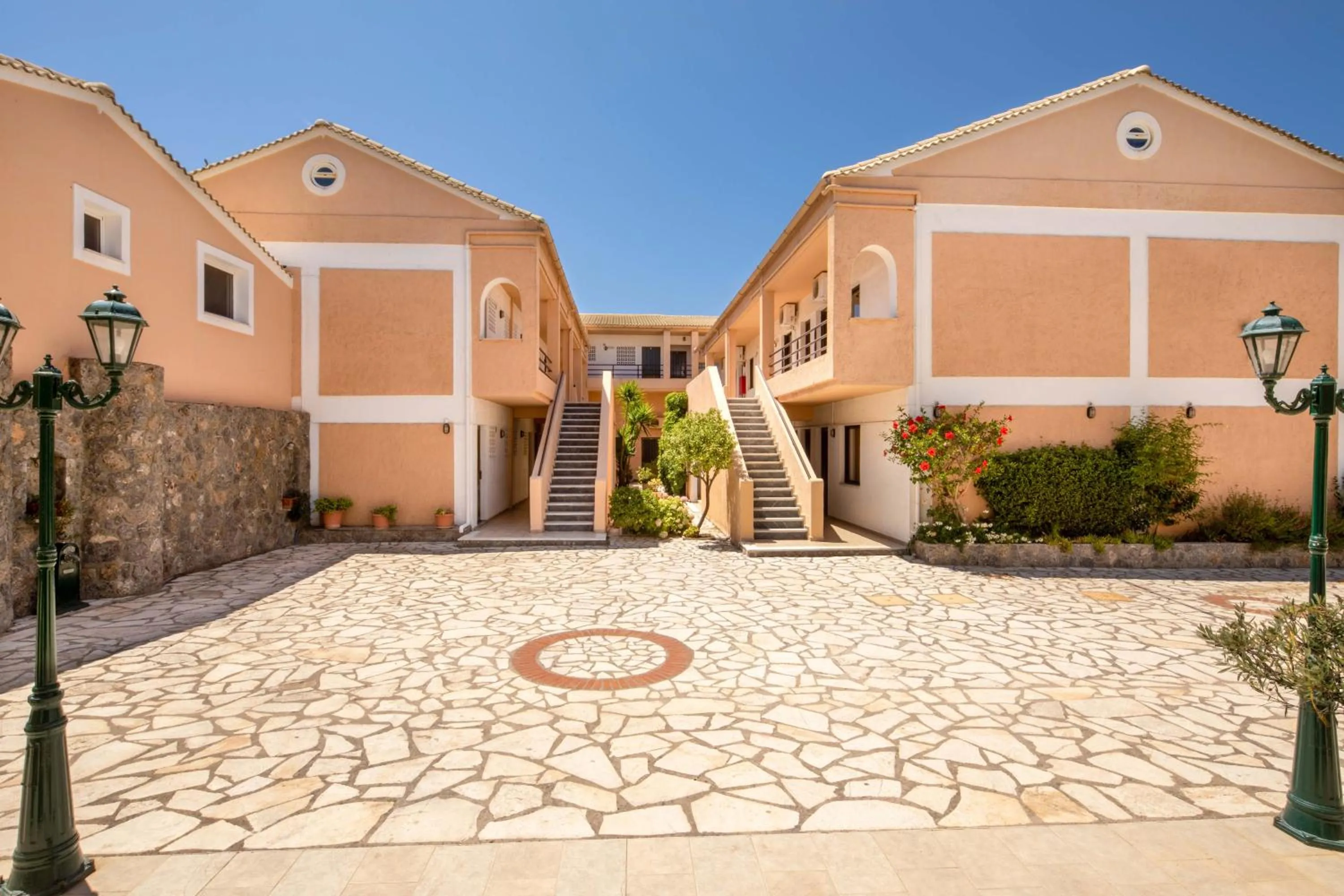 Property building in Hotel Rossis