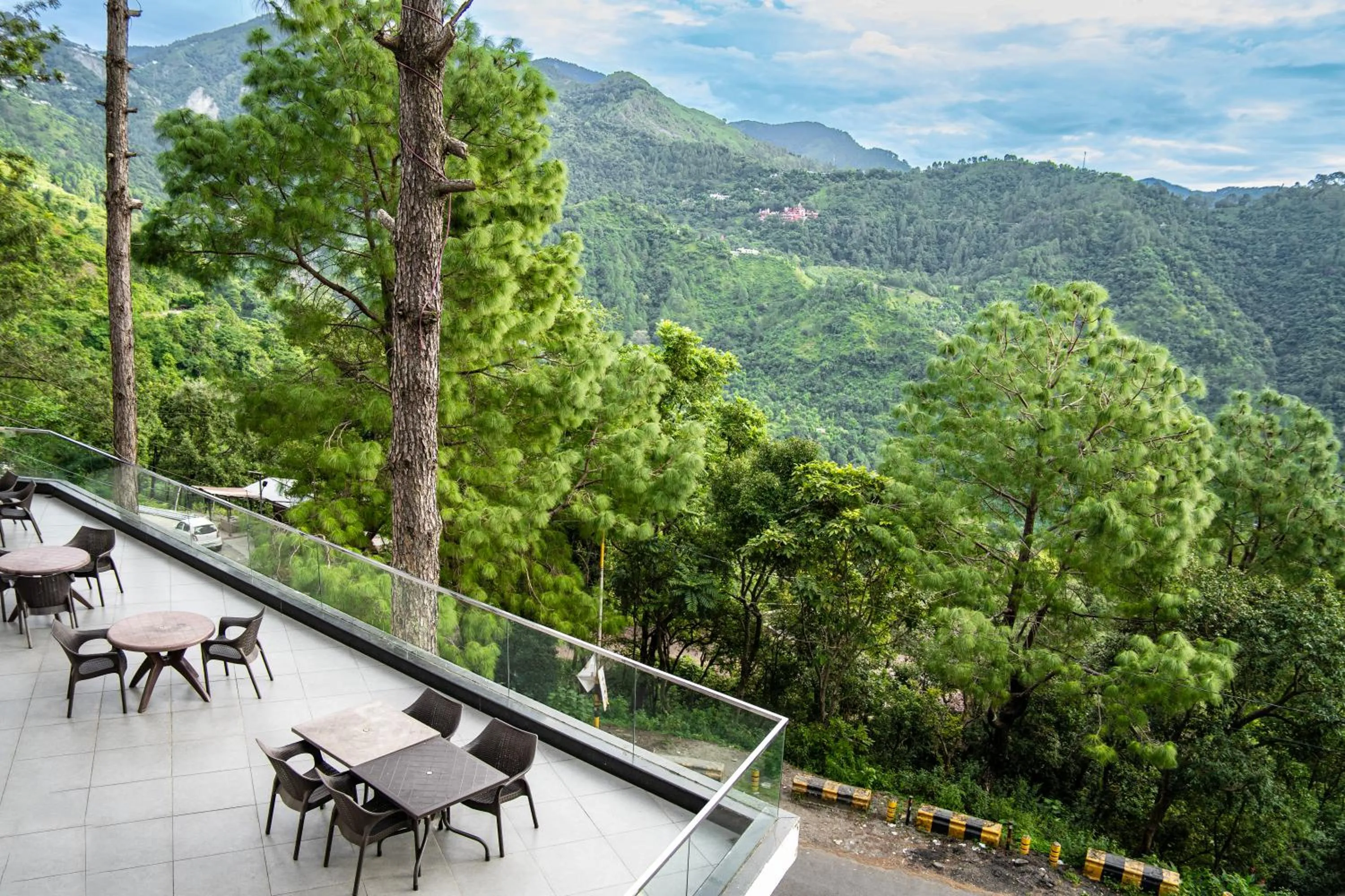 Balcony/Terrace in The Golden Sunrise Hotel