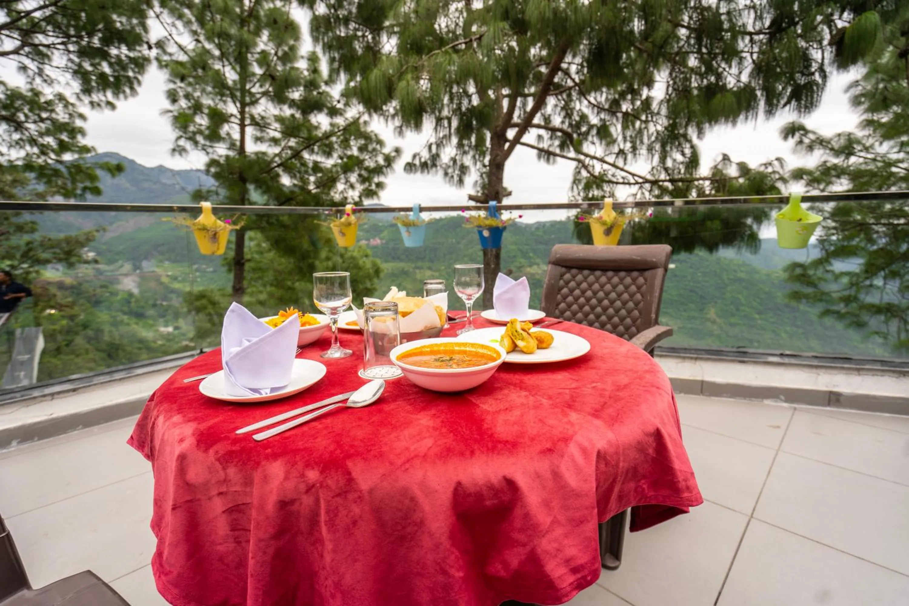 Food and drinks in The Golden Sunrise Hotel