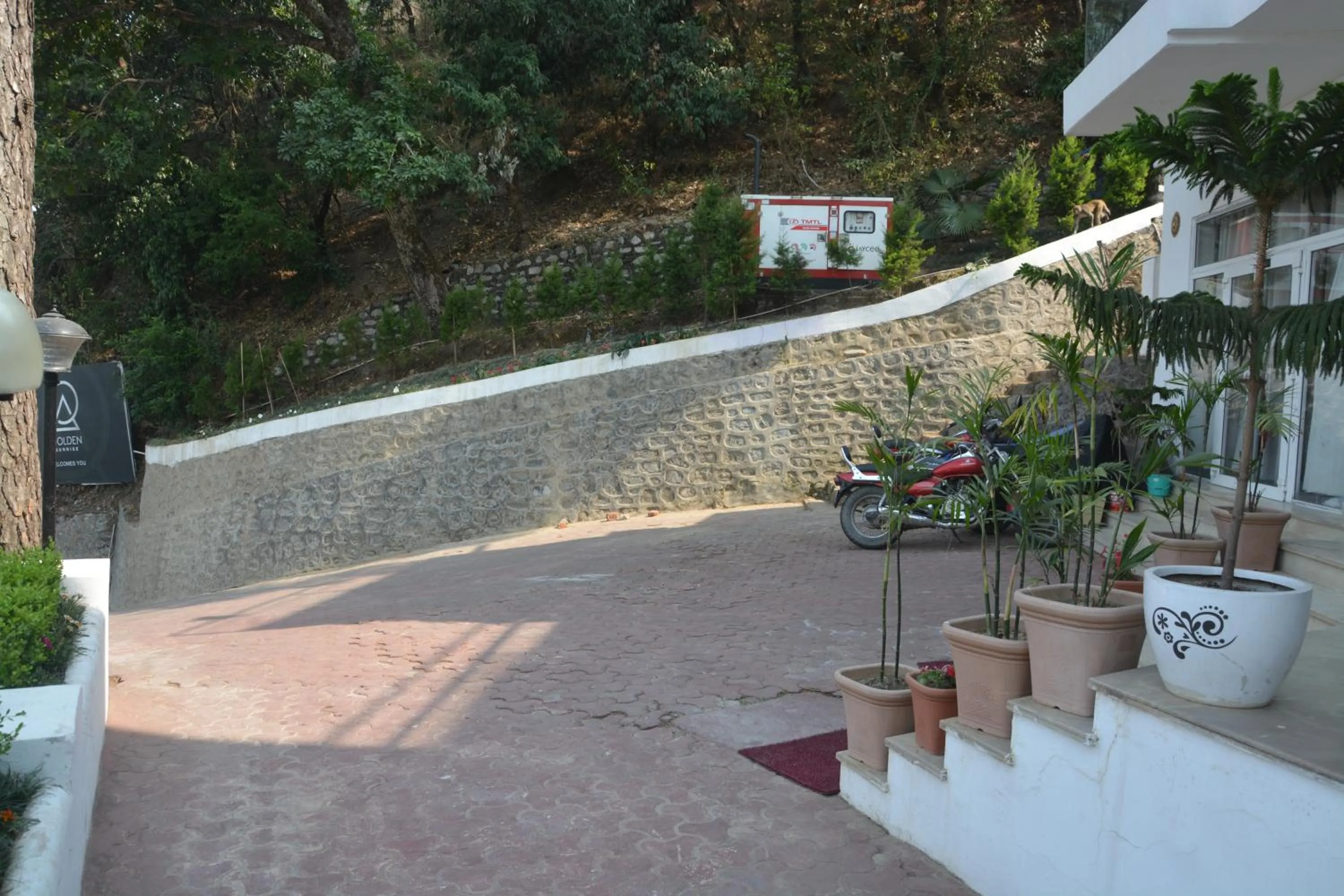 Parking in The Golden Sunrise Hotel