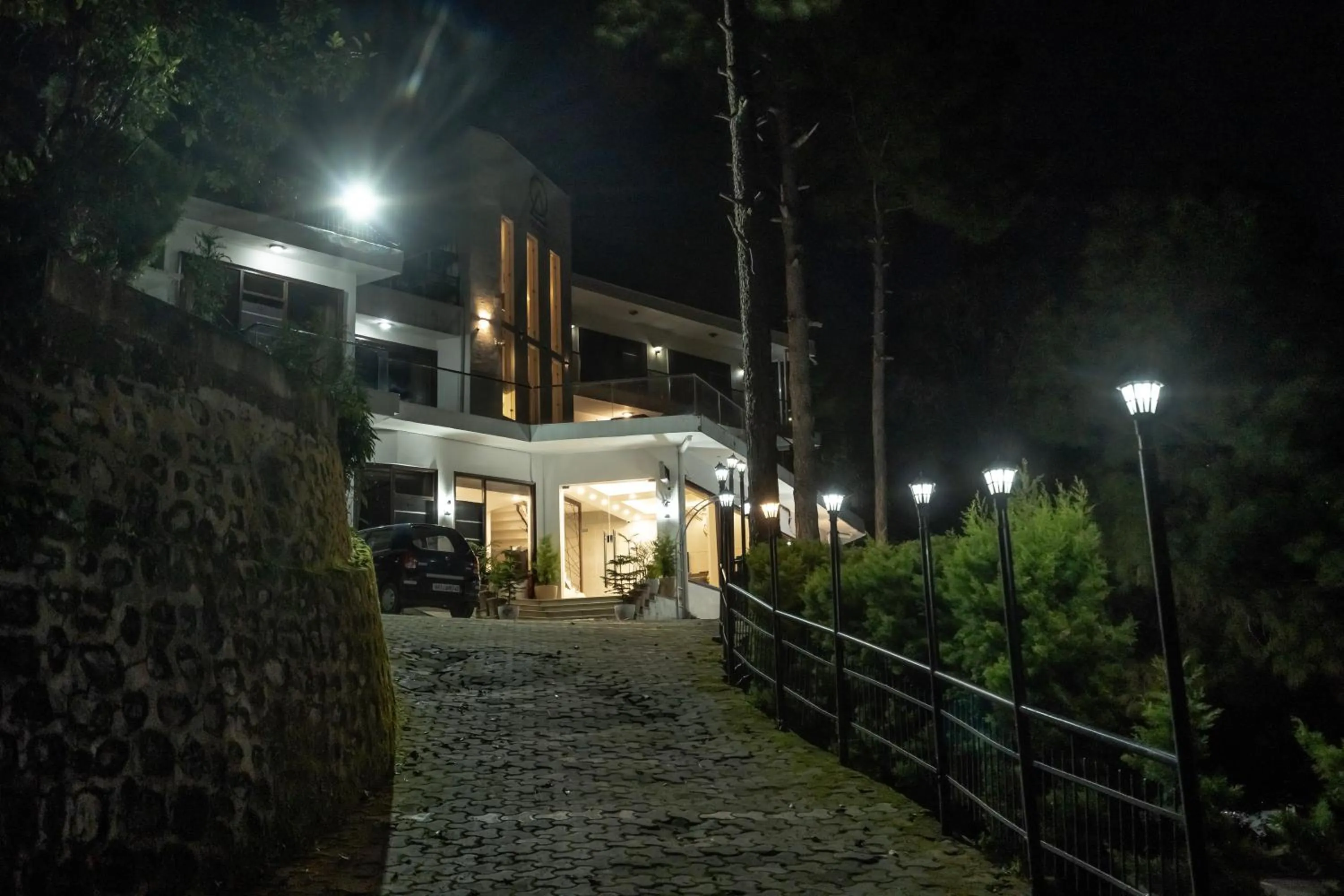 Facade/entrance in The Golden Sunrise Hotel