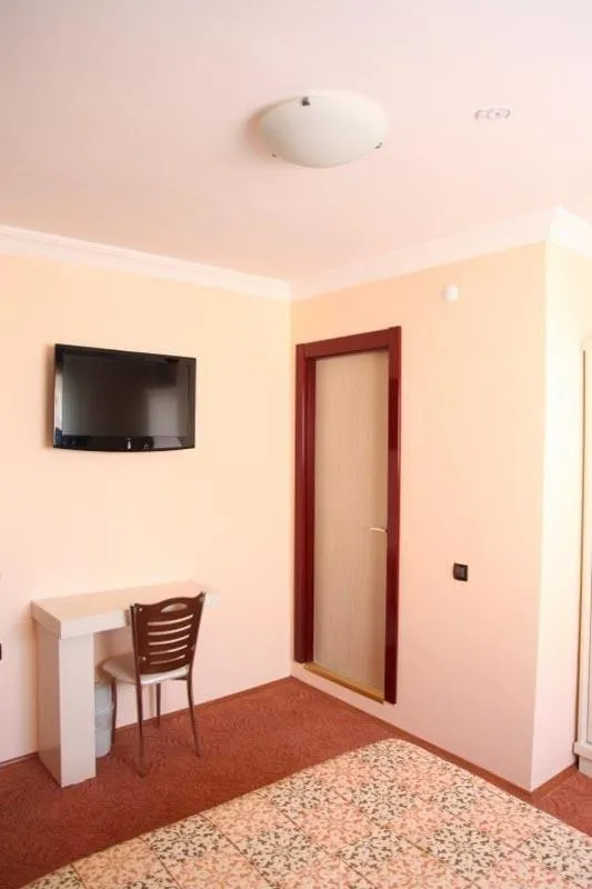 Photo of the whole room, Bed in Hattuşirin Hotel