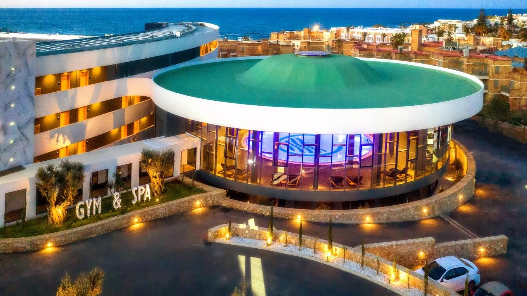 Property building in Lyttos Mare