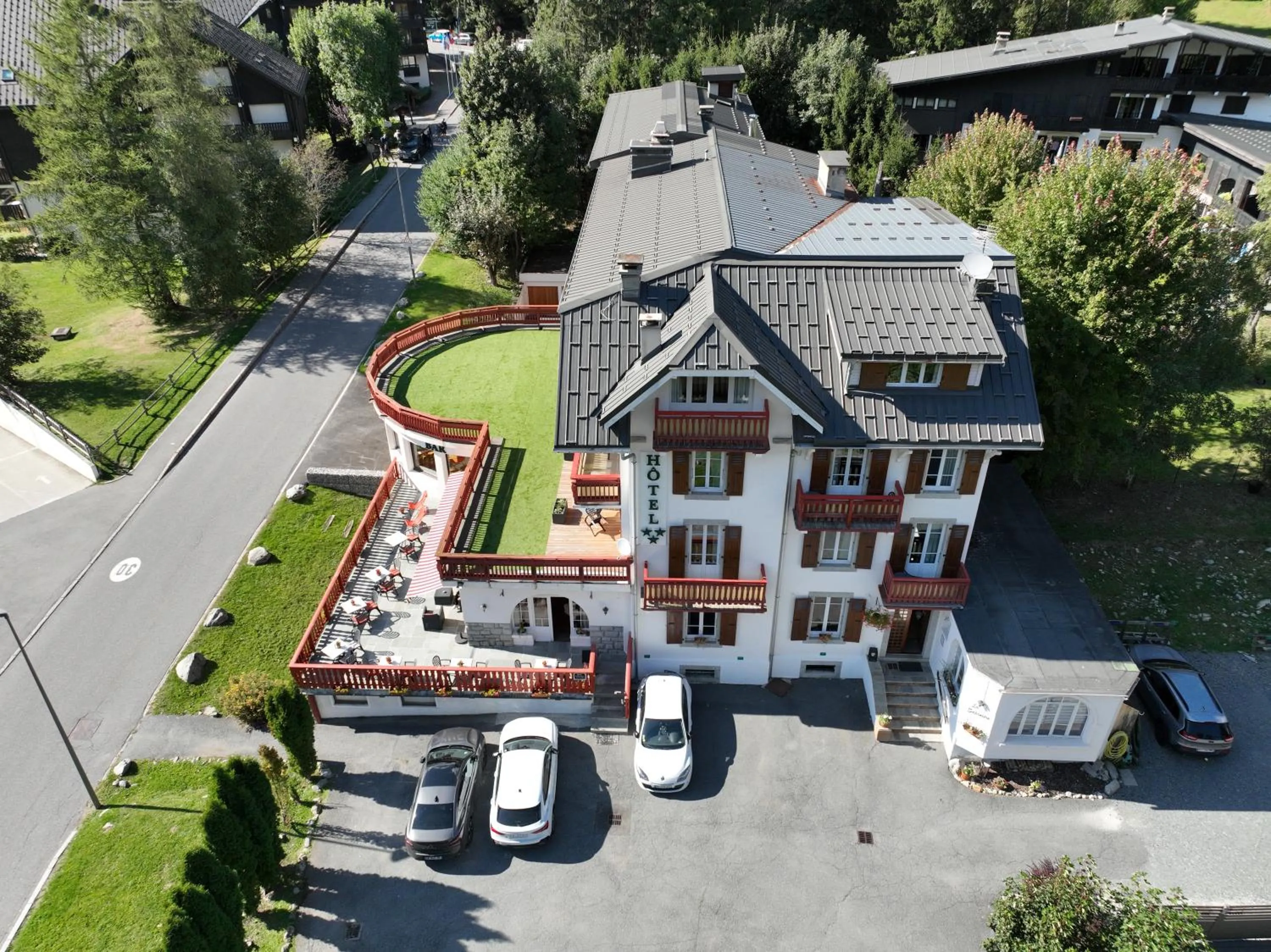 Property building in Chalet Hôtel La Sapinière