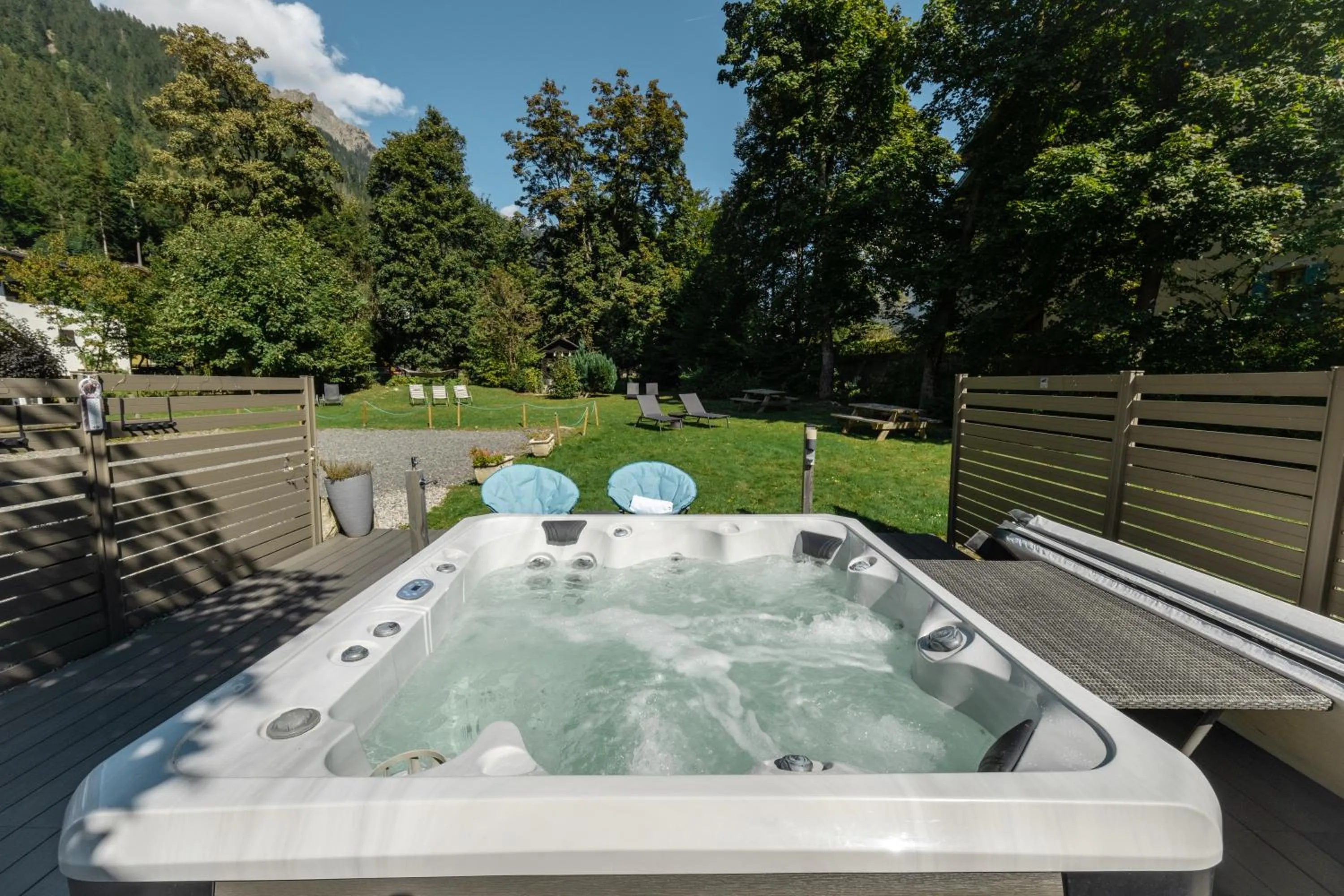 Garden in Chalet Hôtel La Sapinière
