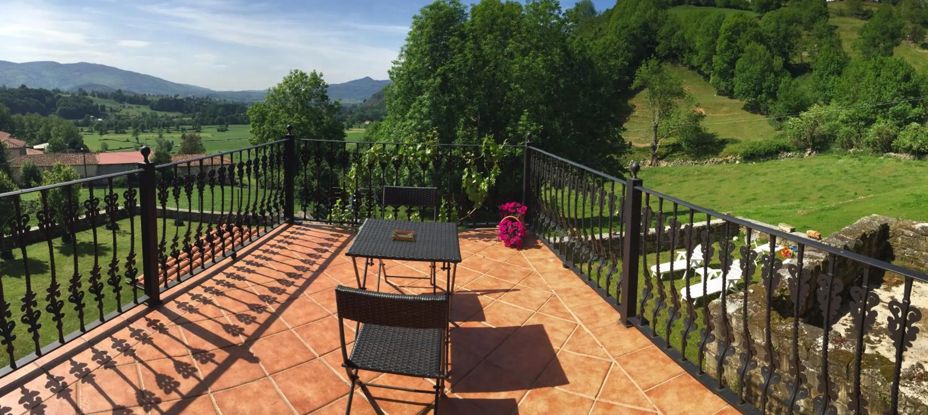 Garden view in Posada de Villacarriedo