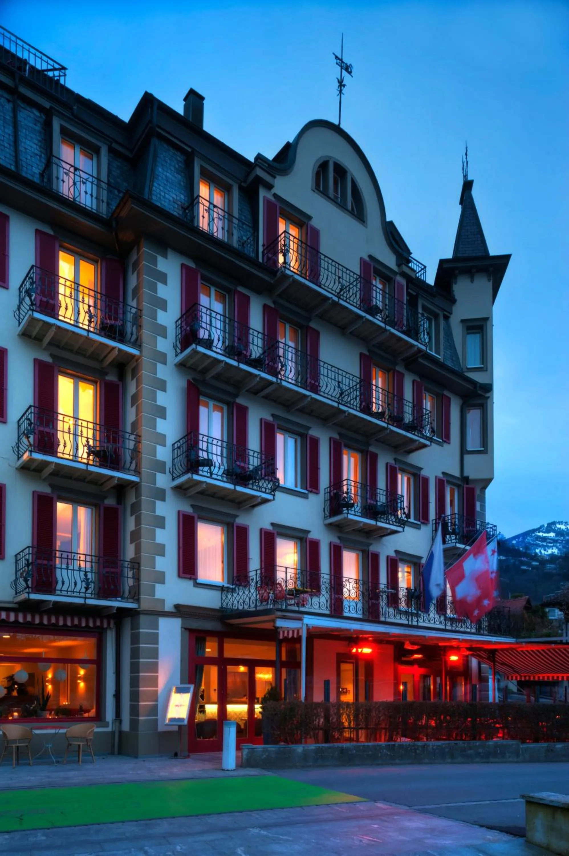 Facade/entrance in Seehotel Gotthard