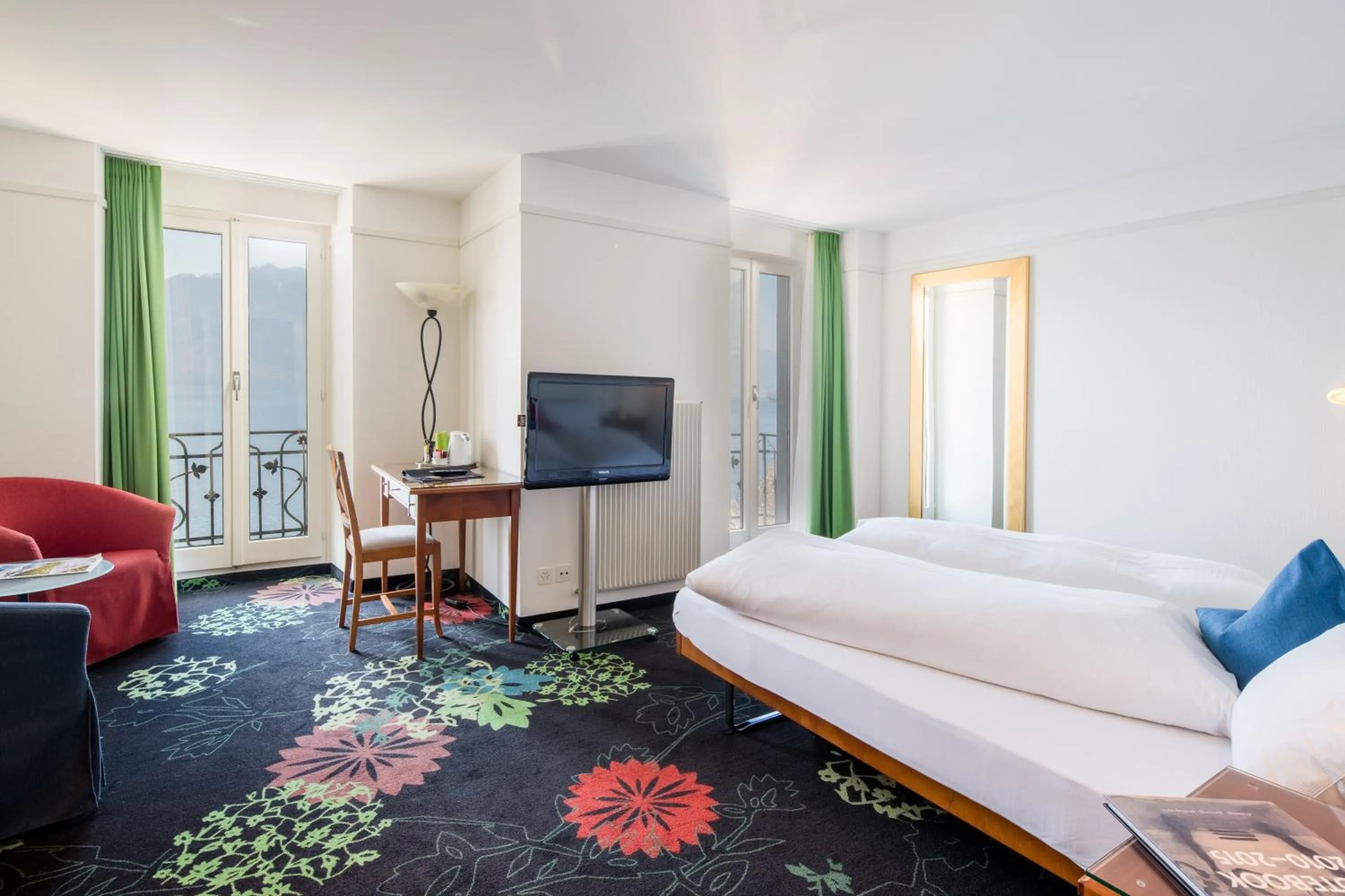 Photo of the whole room, Bed in Seehotel Gotthard