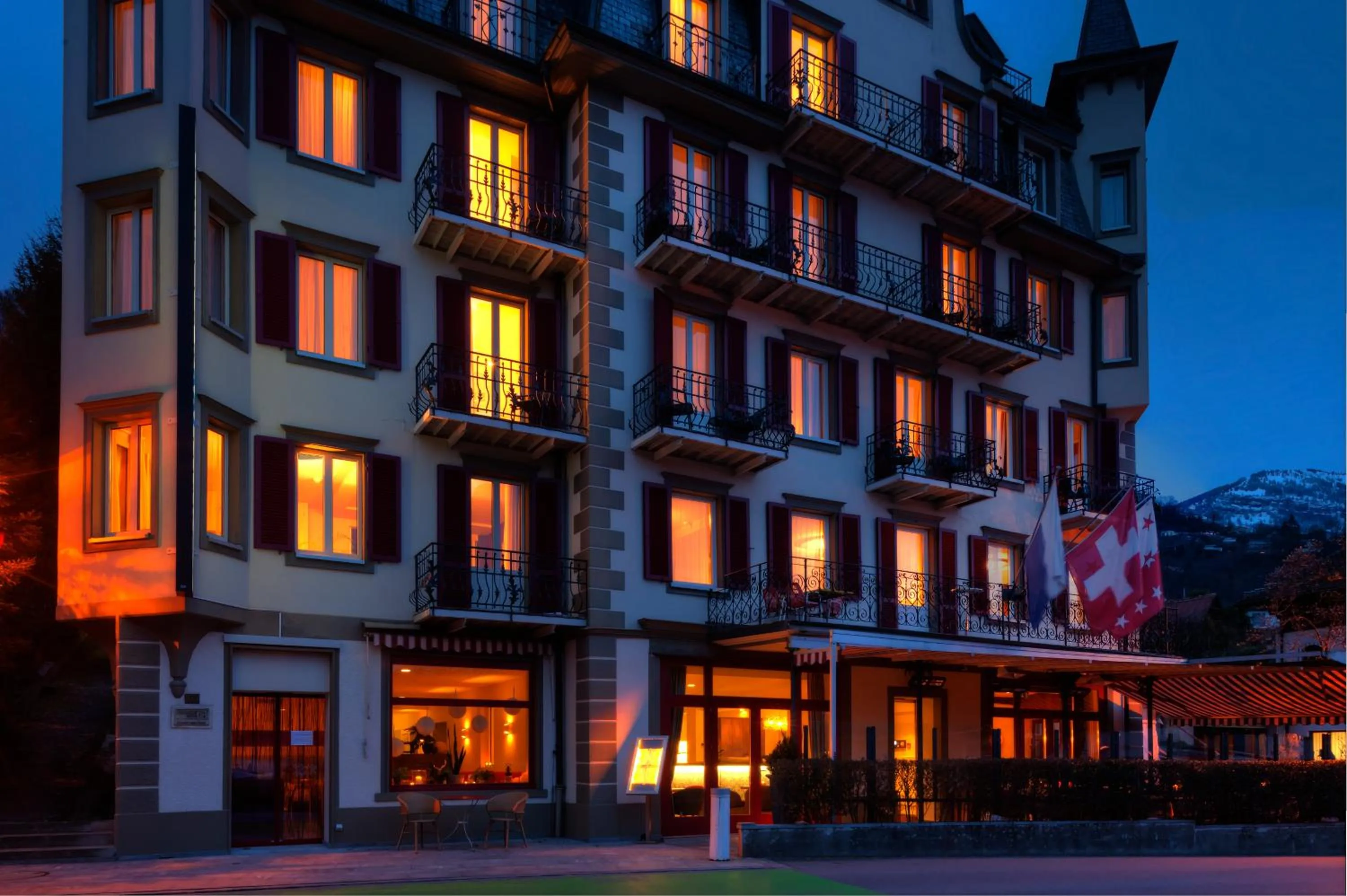 Facade/entrance in Seehotel Gotthard