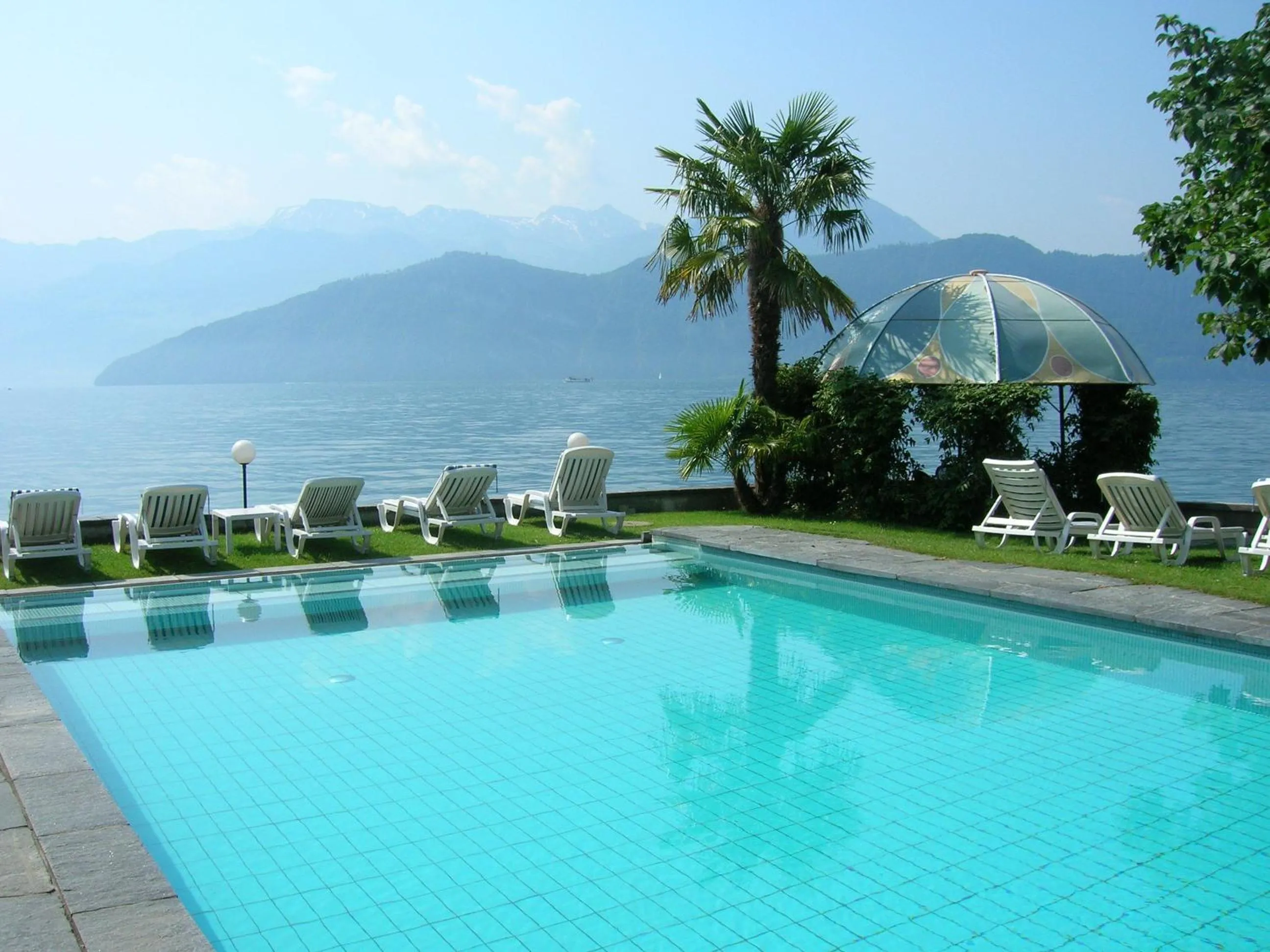 Swimming pool in Seehotel Gotthard