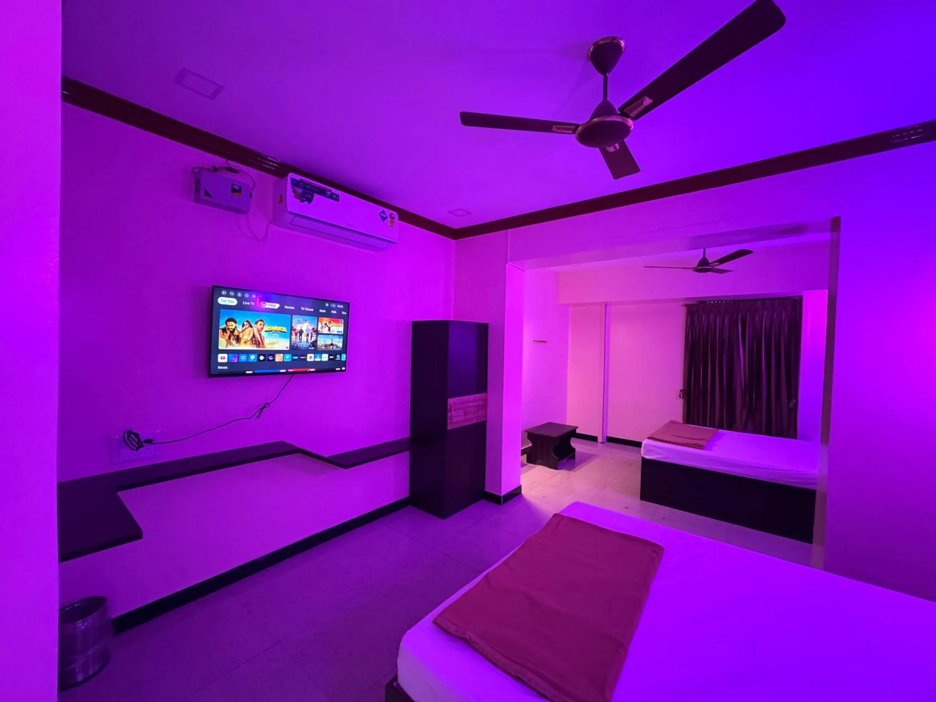 Bed in Sivamurugan residency