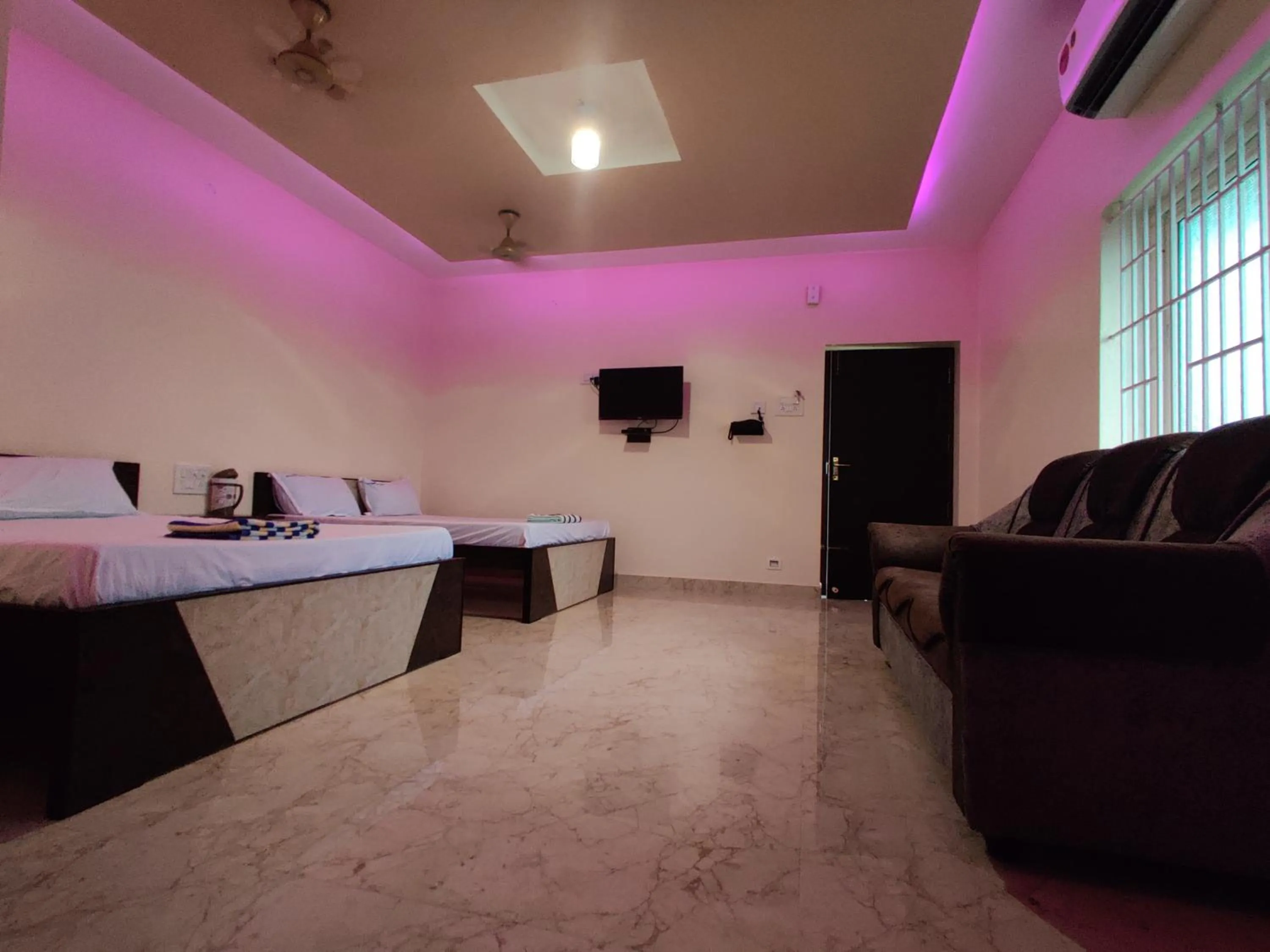 Bedroom, Bed in Sivamurugan residency