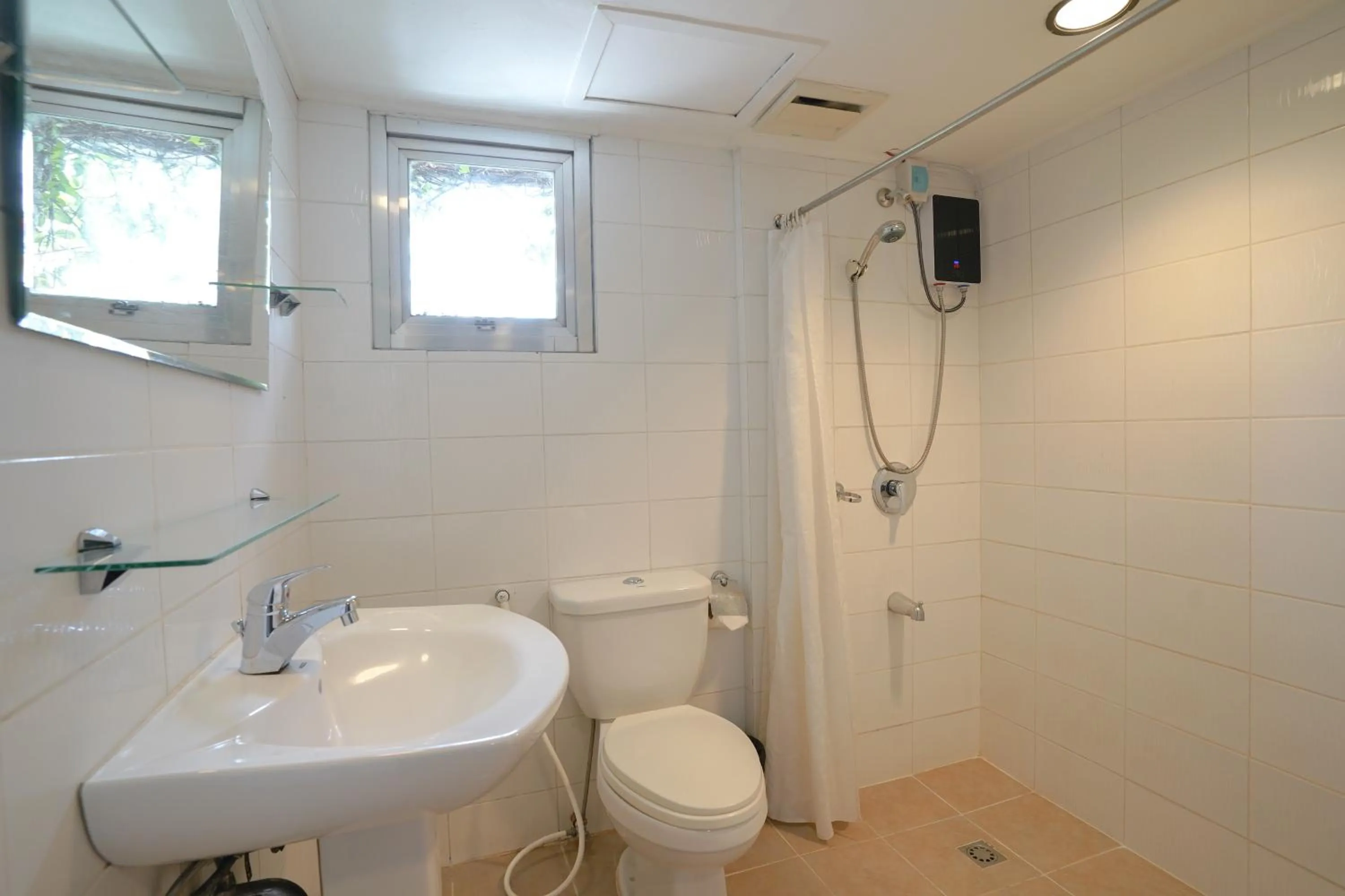 Bathroom in Arzo Hotel Manila