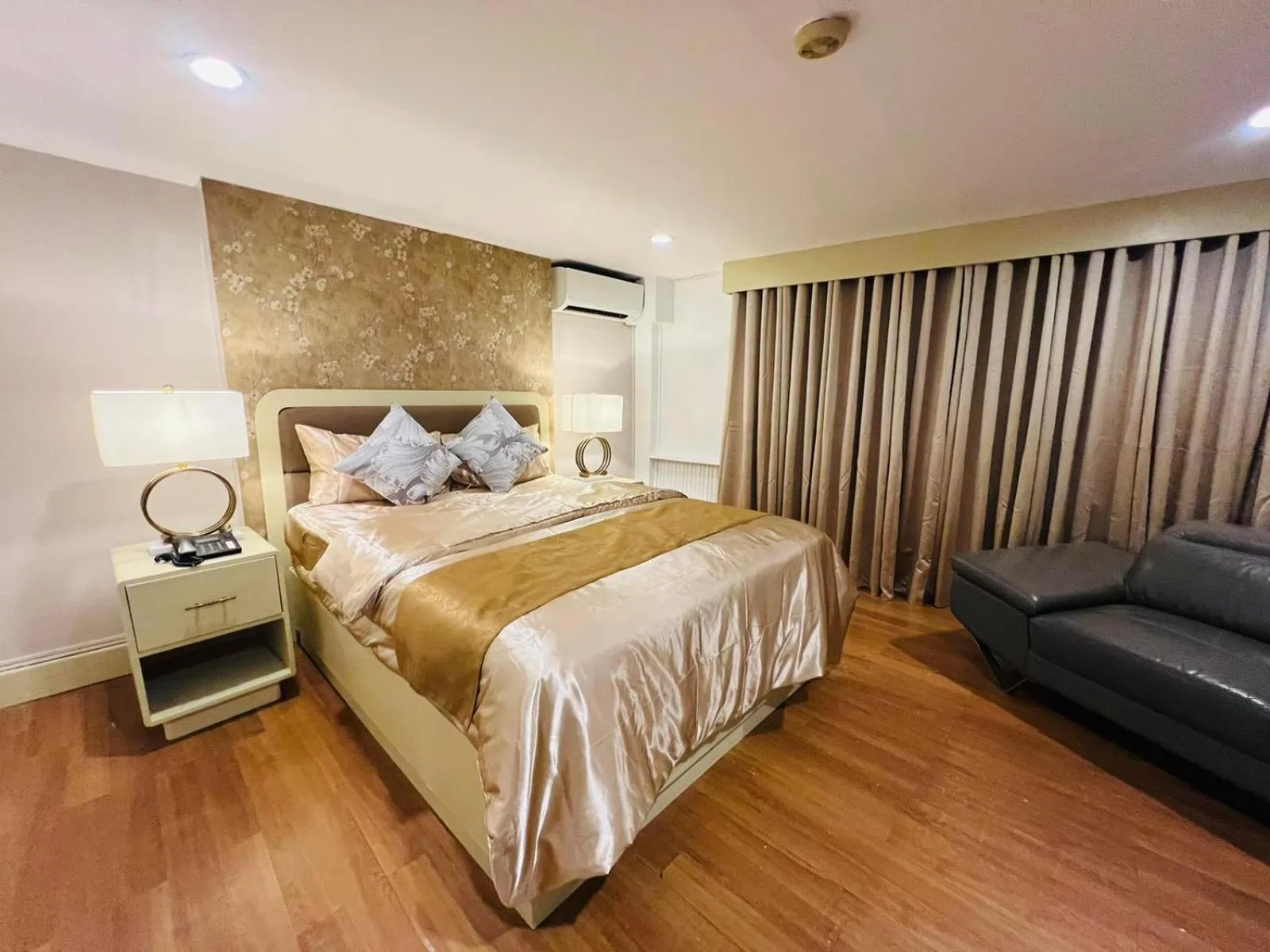 Bedroom, Bed in Arzo Hotel Manila