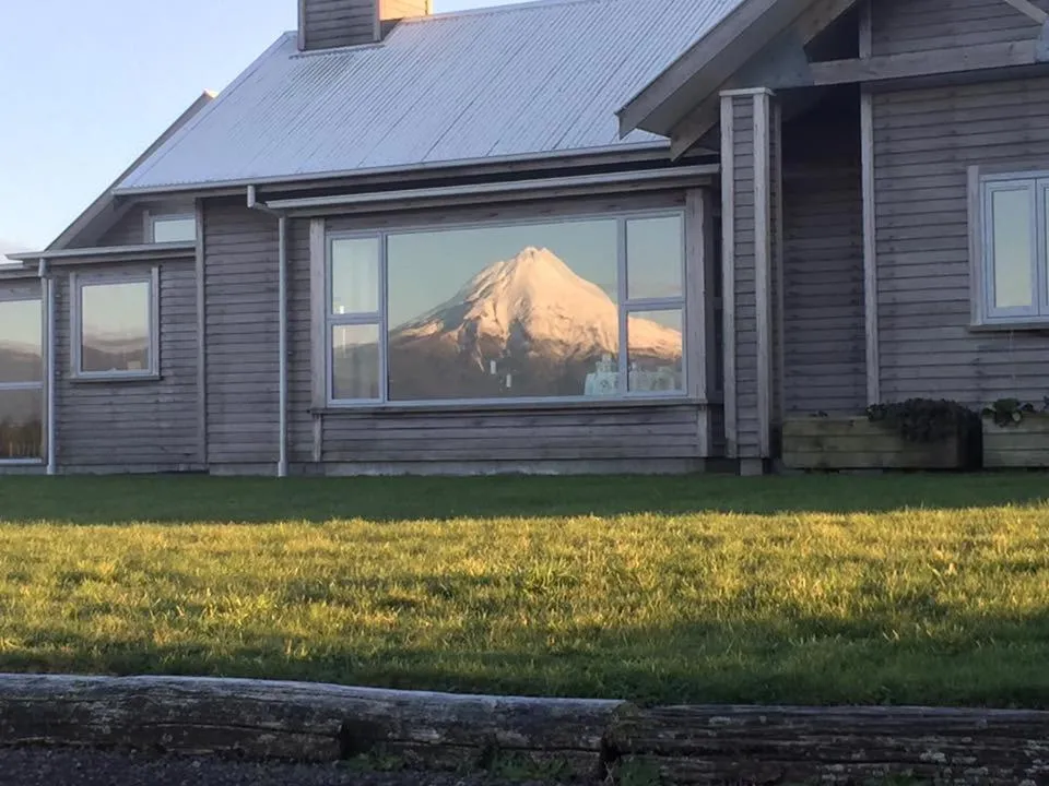 Taranaki Country Lodge