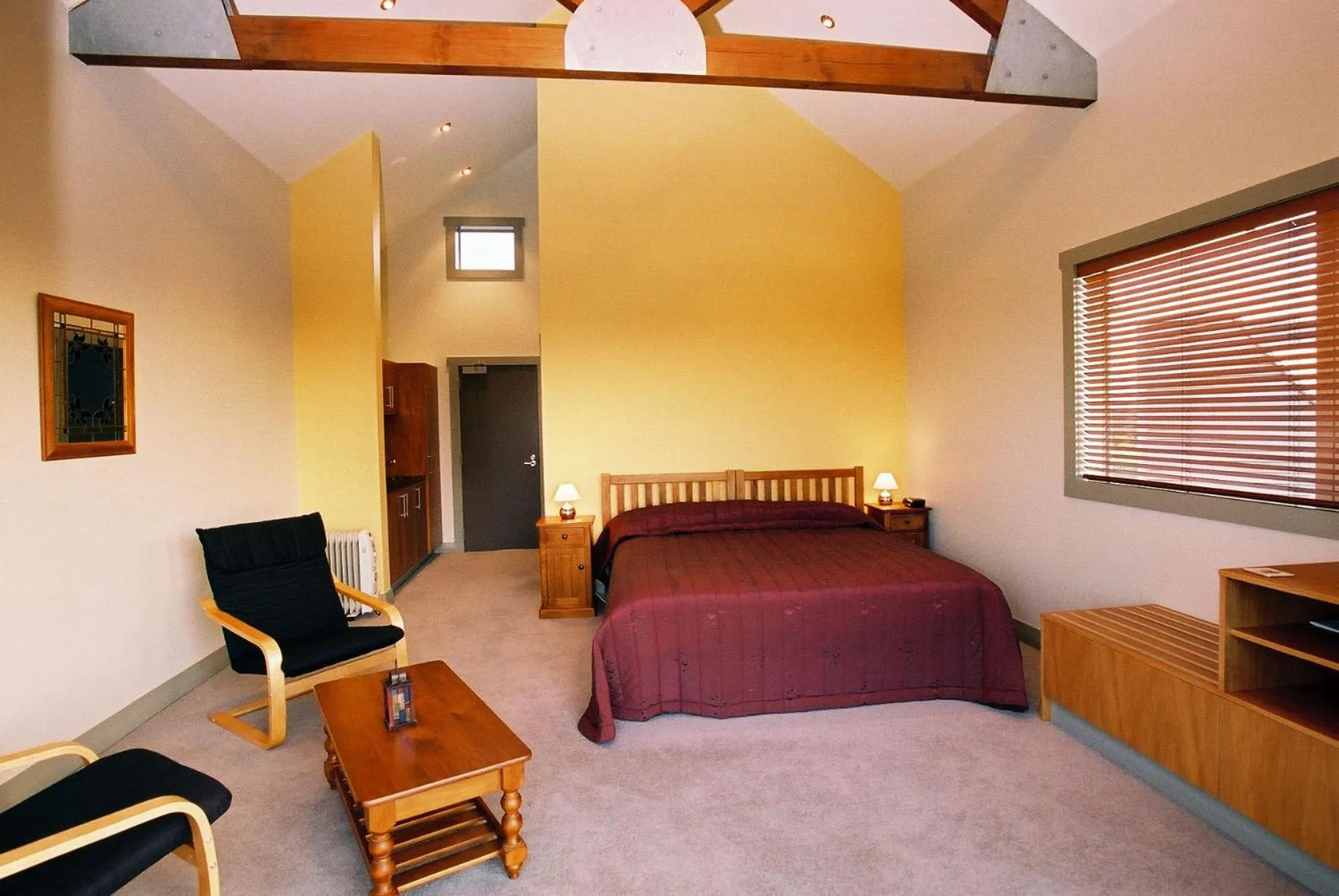 Double or Twin Room - Disability Access in Taranaki Country Lodge