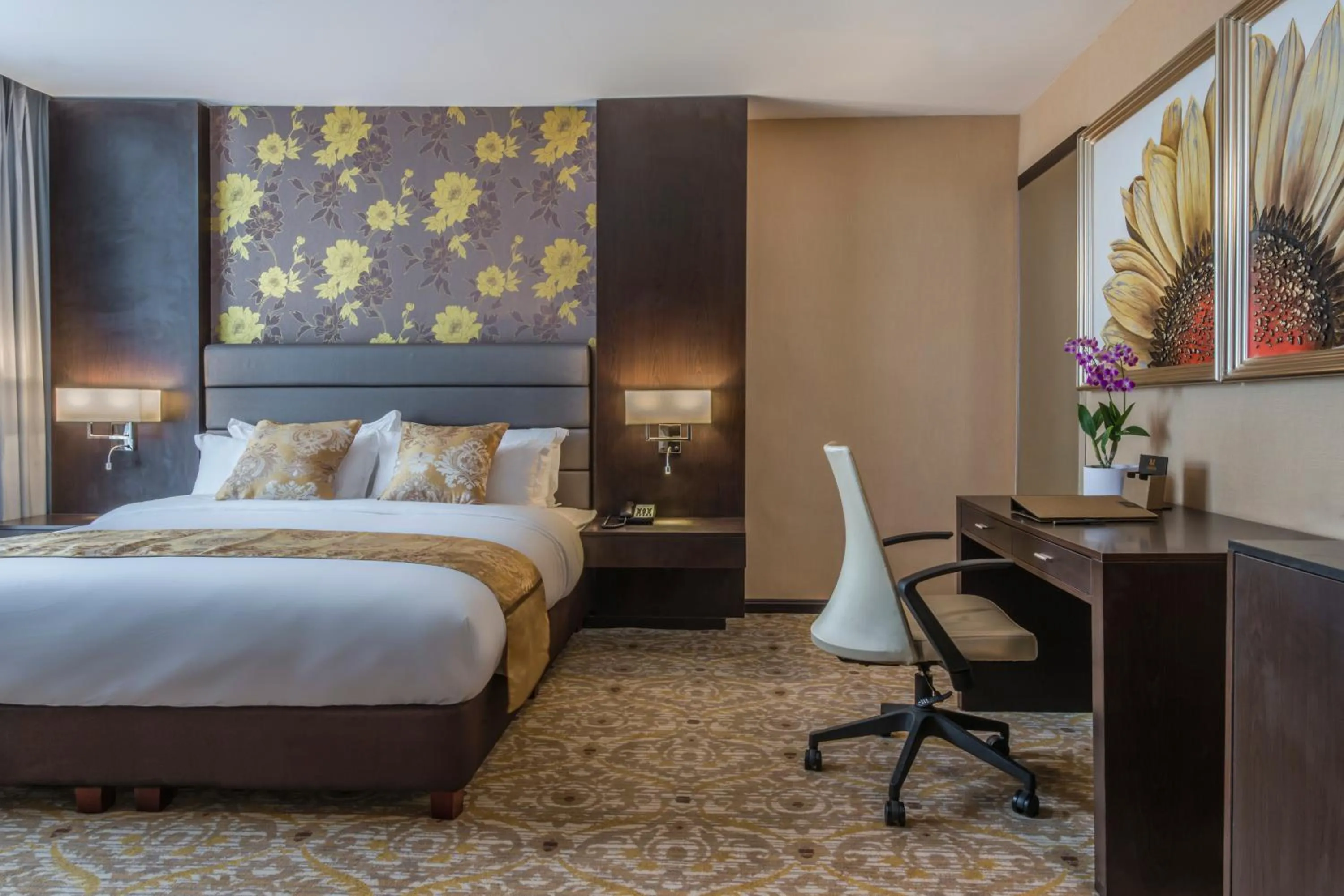 Bedroom, Bed in Marcian Garden Hotel