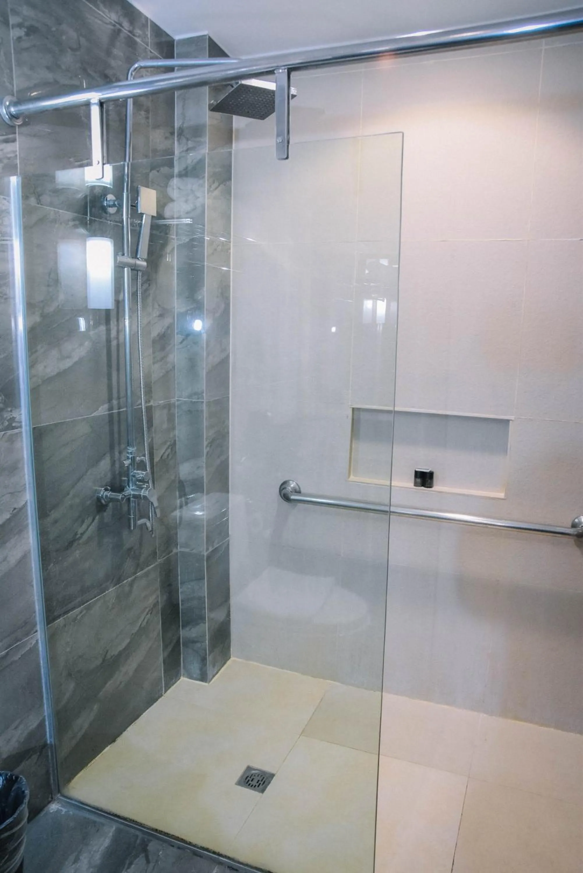 Bathroom in Marcian Garden Hotel