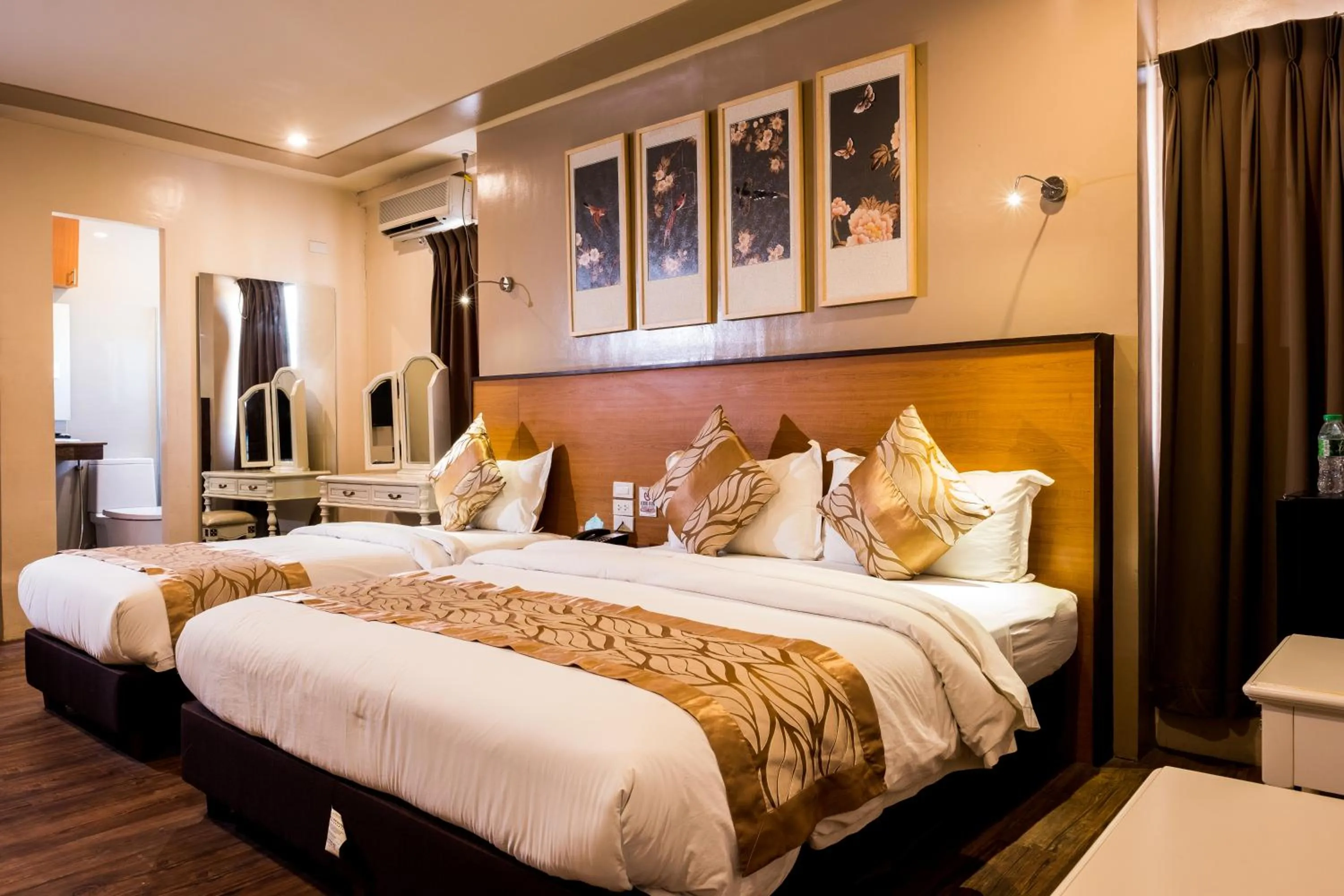 Bedroom, Bed in Marcian Garden Hotel