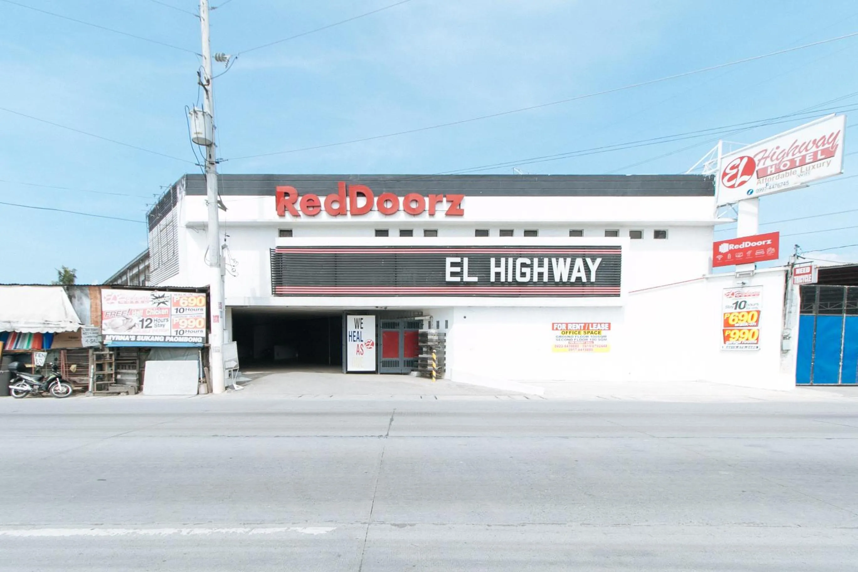 Property building in RedDoorz @ EL Highway Hotel Bulacan