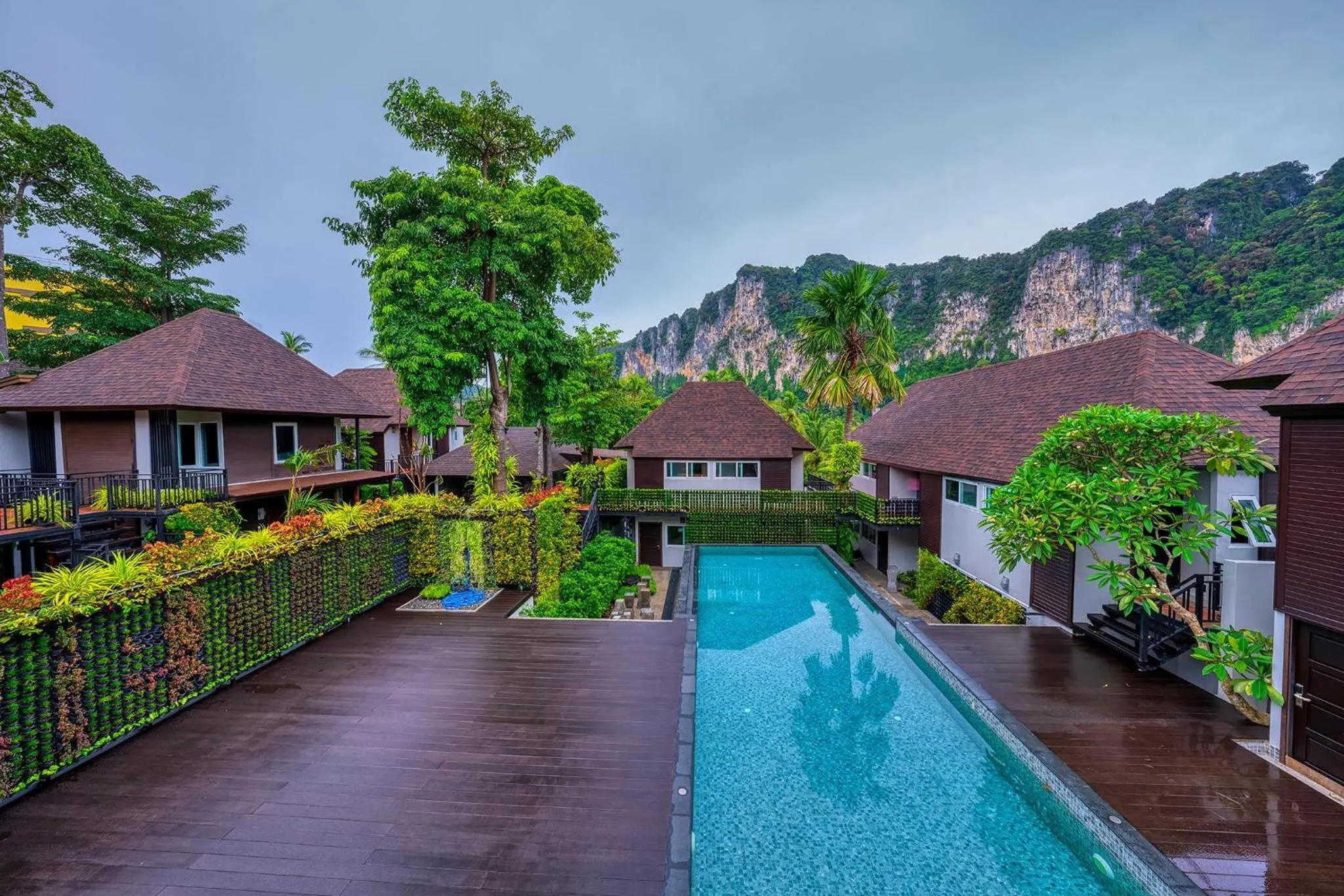 Swimming pool in The Cliff Elegance Resort