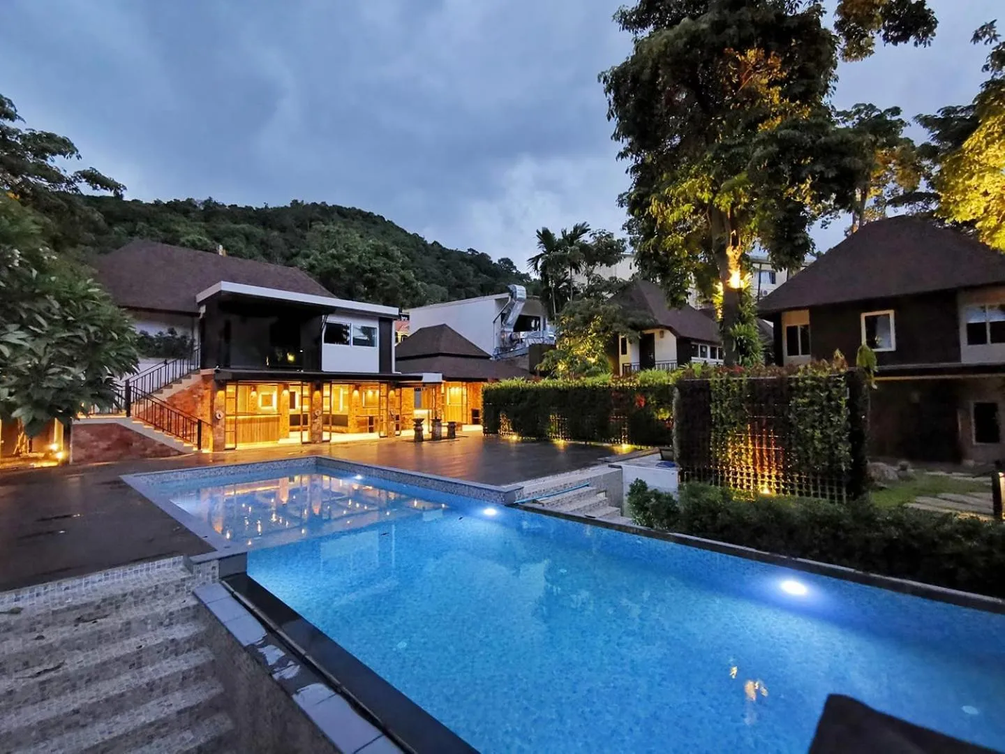 Garden in The Cliff Elegance Resort