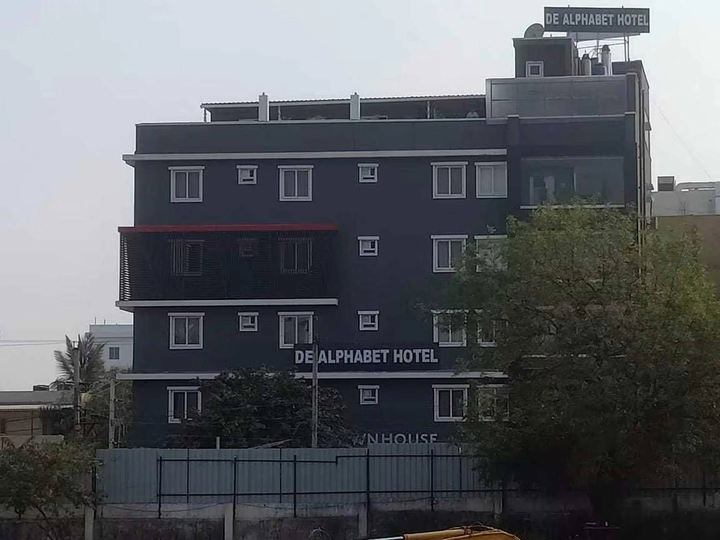 Facade/entrance in Townhouse De Alphabet