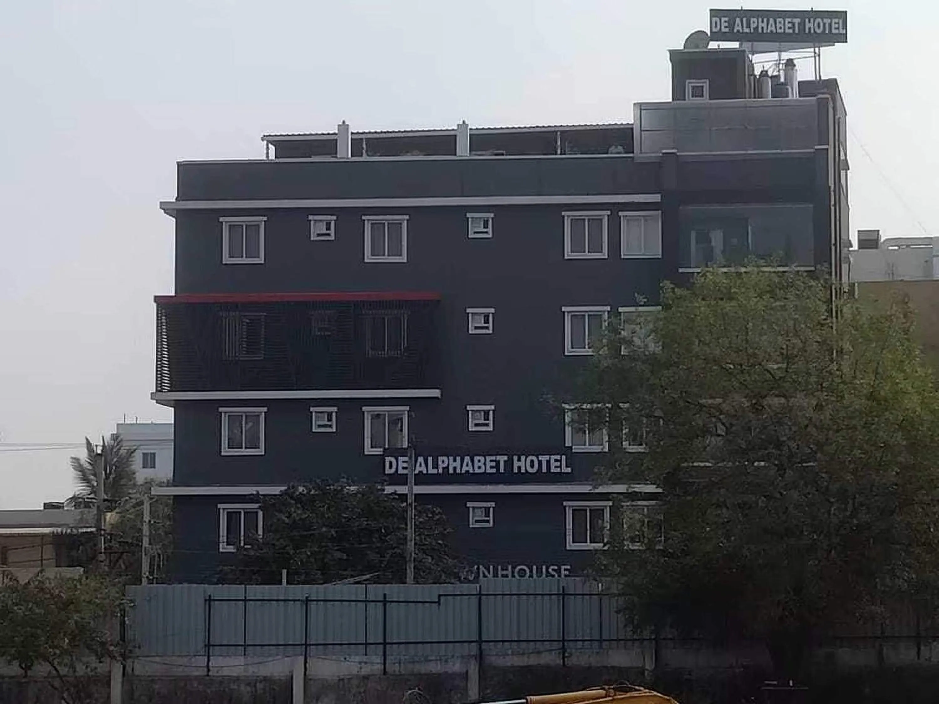 Facade/entrance in Townhouse De Alphabet