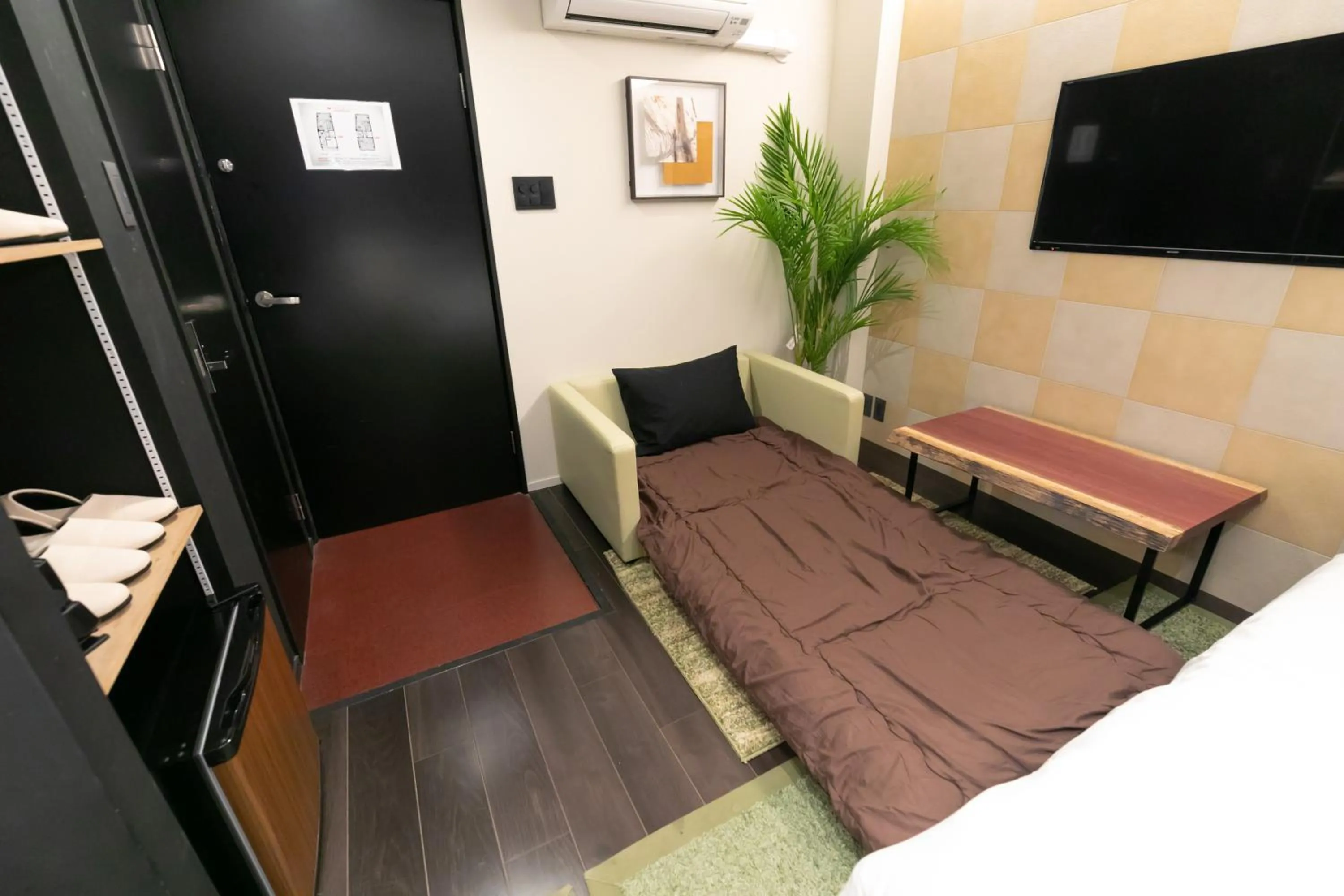 Seating area, Bed in Noyado Uehonmachi