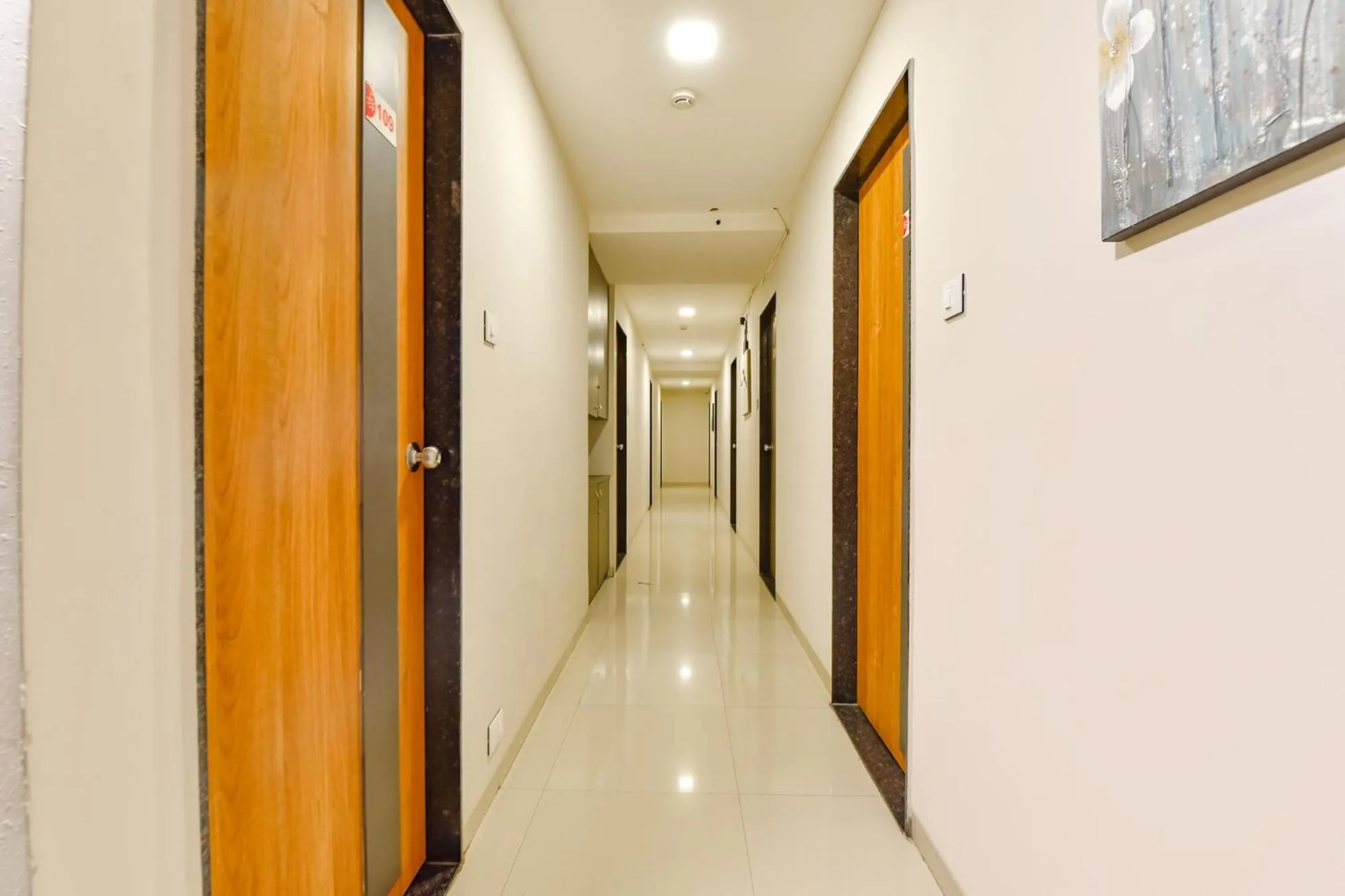 Lobby or reception in FabHotel Happinex