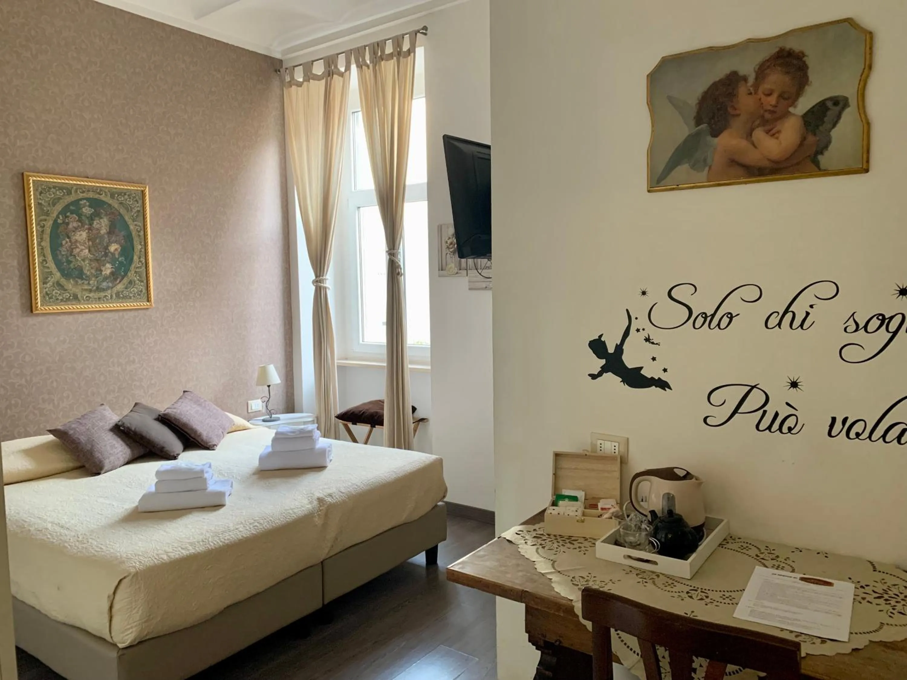 Photo of the whole room, Bed in Guest House Casa Vicenza