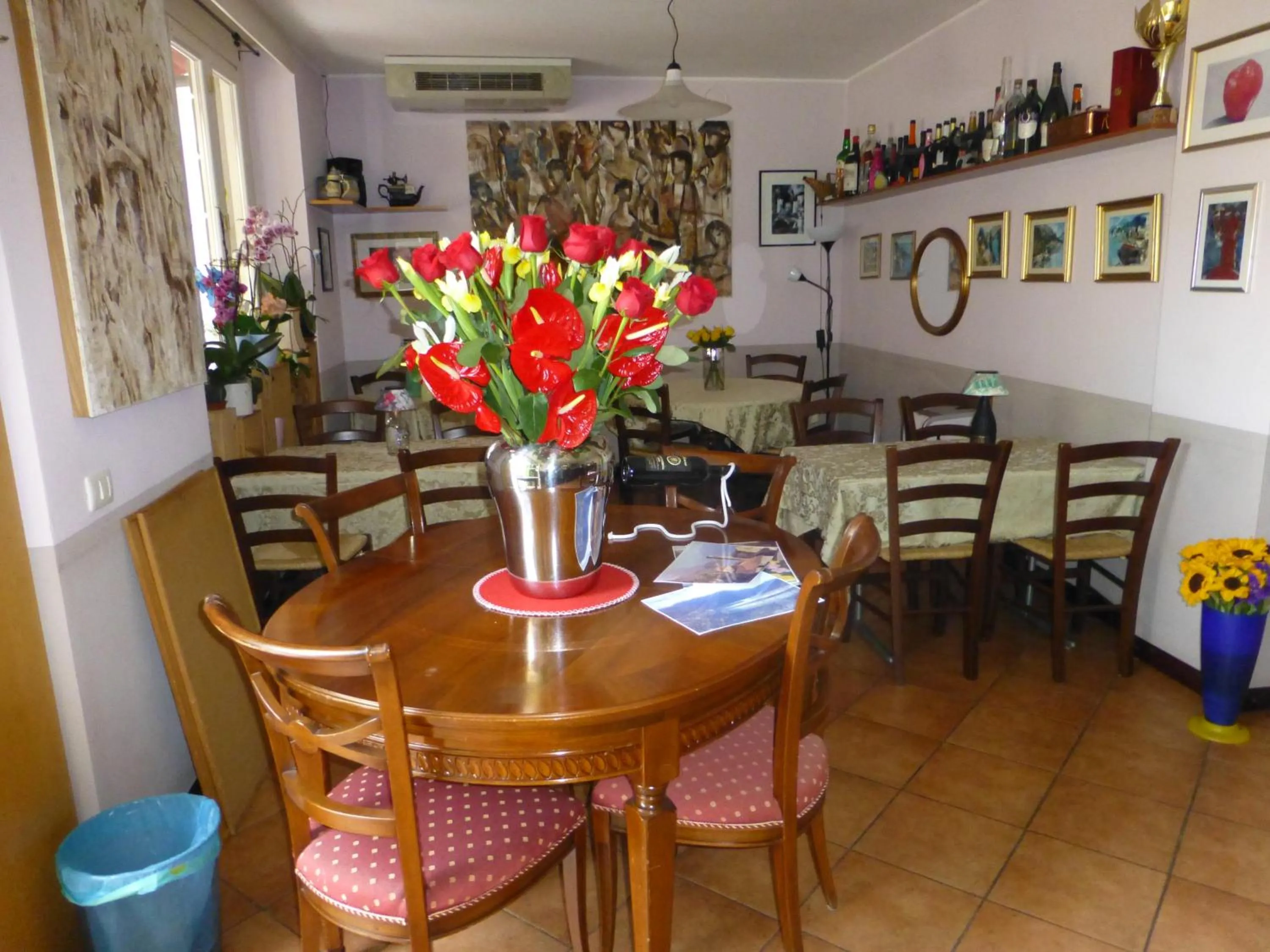 Restaurant/places to eat in Caffè del Viaggiatore