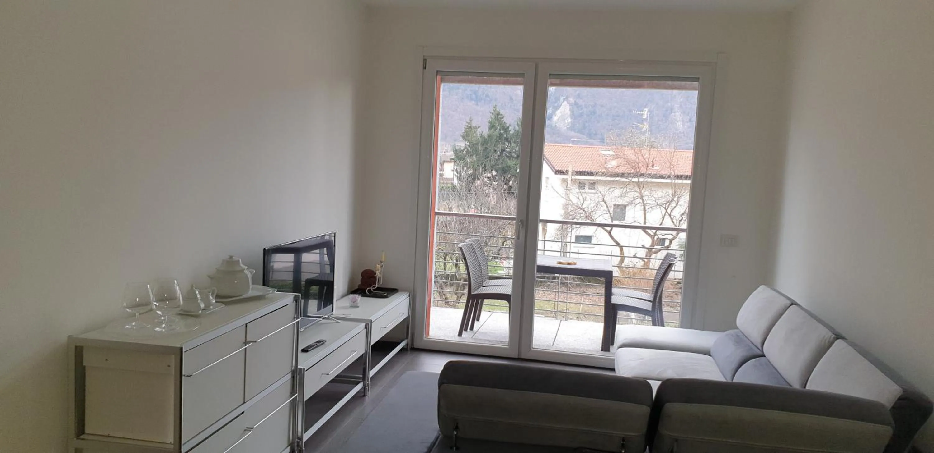 Property building in Caffè del Viaggiatore