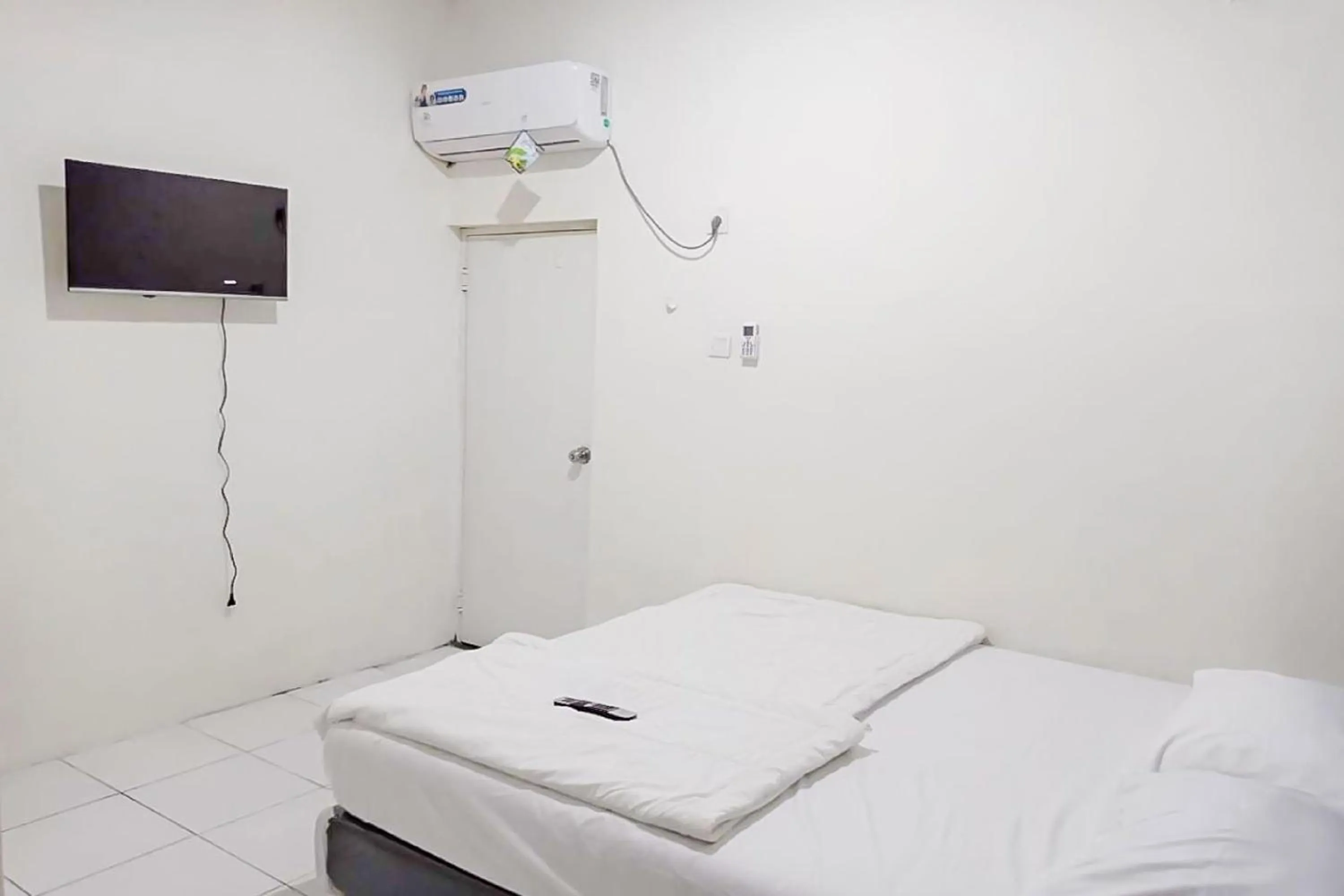 Bed in Agnes Residence near Blok M Mitra RedDoorz