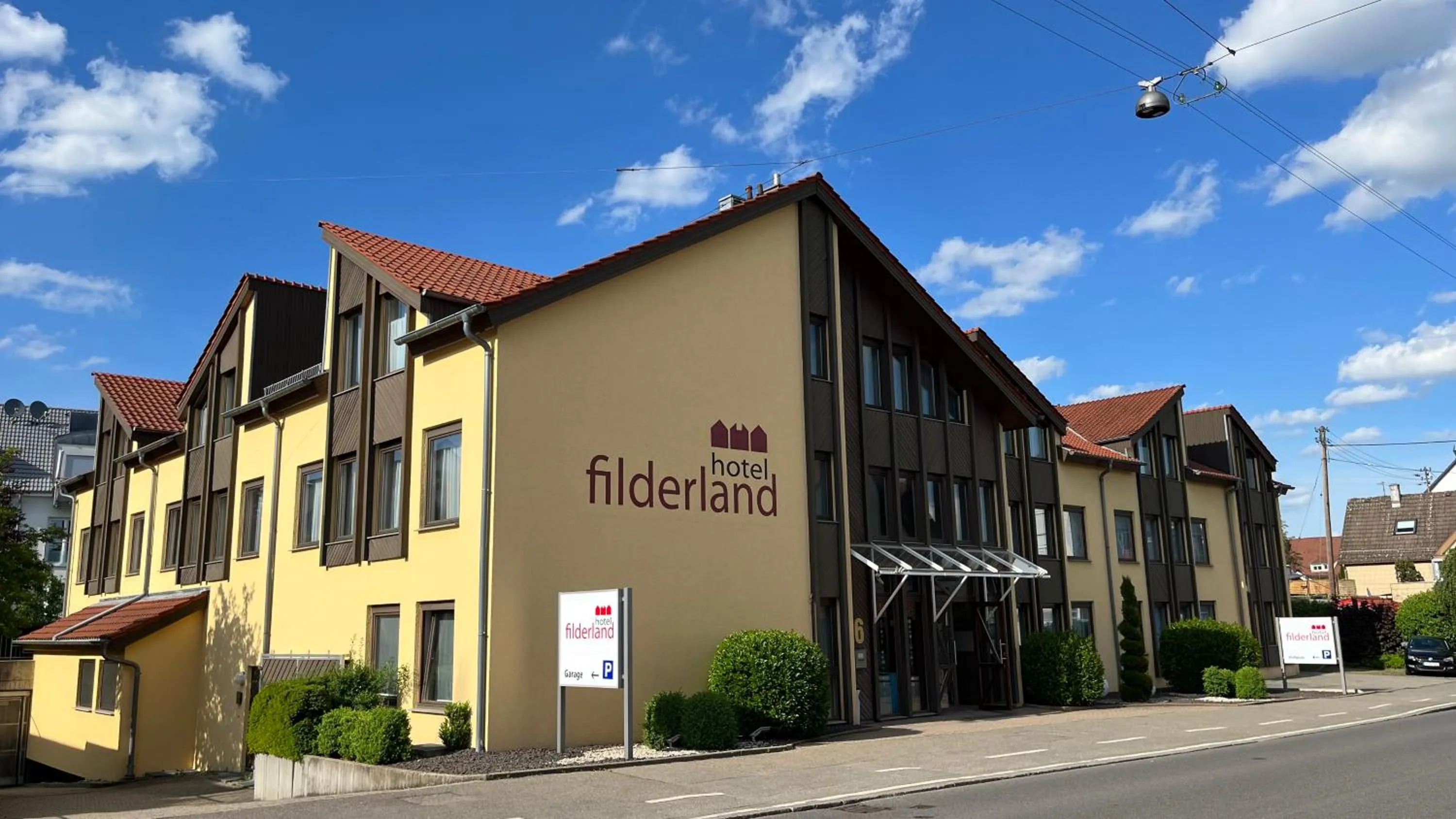 Property building in Hotel Filderland-Stuttgart Messe Airport - Free Parking