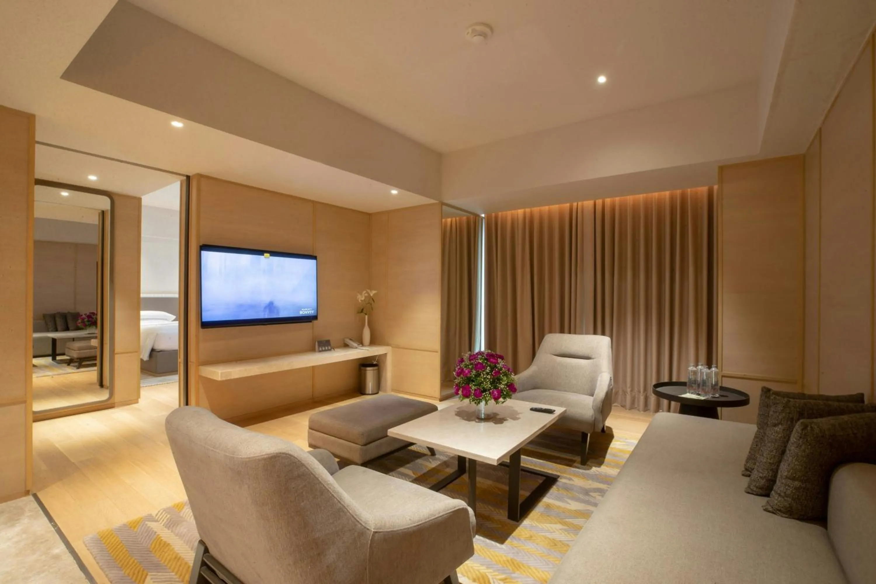 Photo of the whole room in Courtyard by Marriott Ahmedabad Sindhu Bhavan Road