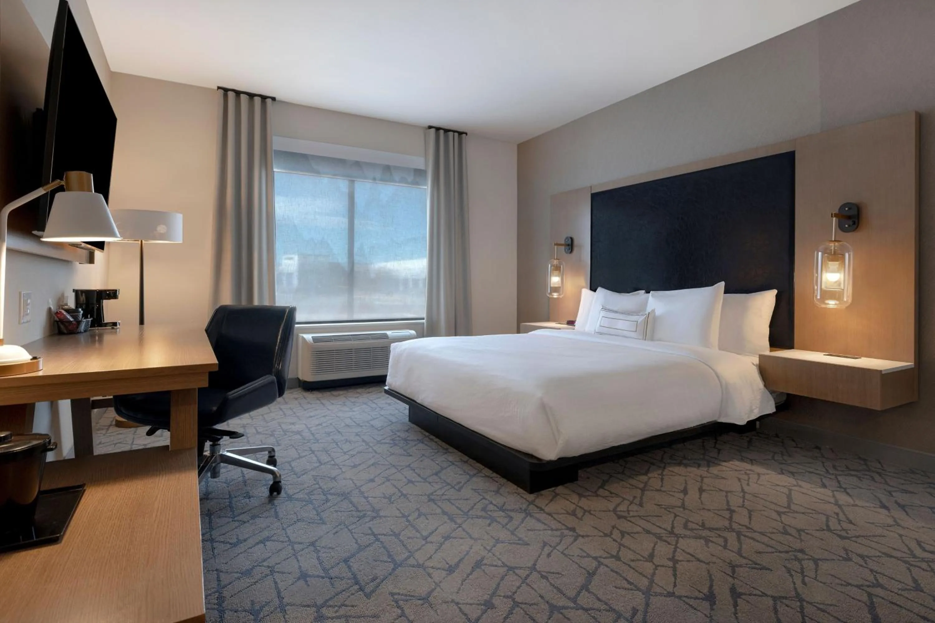 Photo of the whole room, Bed in Fairfield by Marriott Inn & Suites Denver Airport at Gateway Park