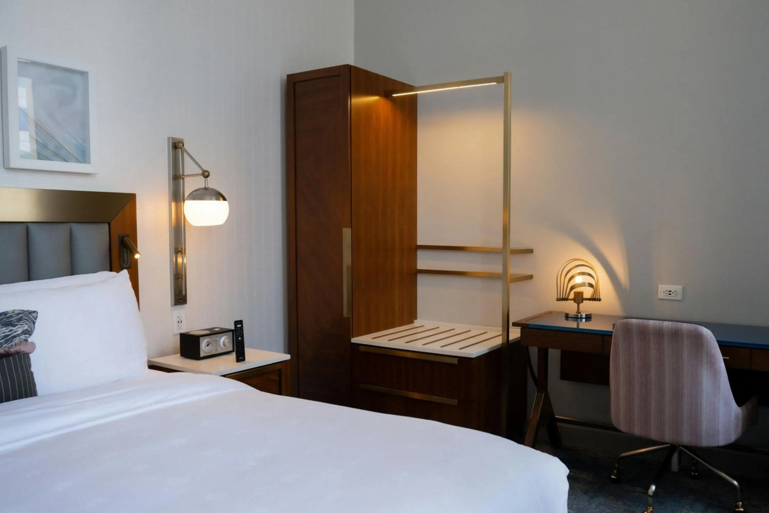 Other, Bed in Rand Tower Hotel, Minneapolis, a Tribute Portfolio Hotel