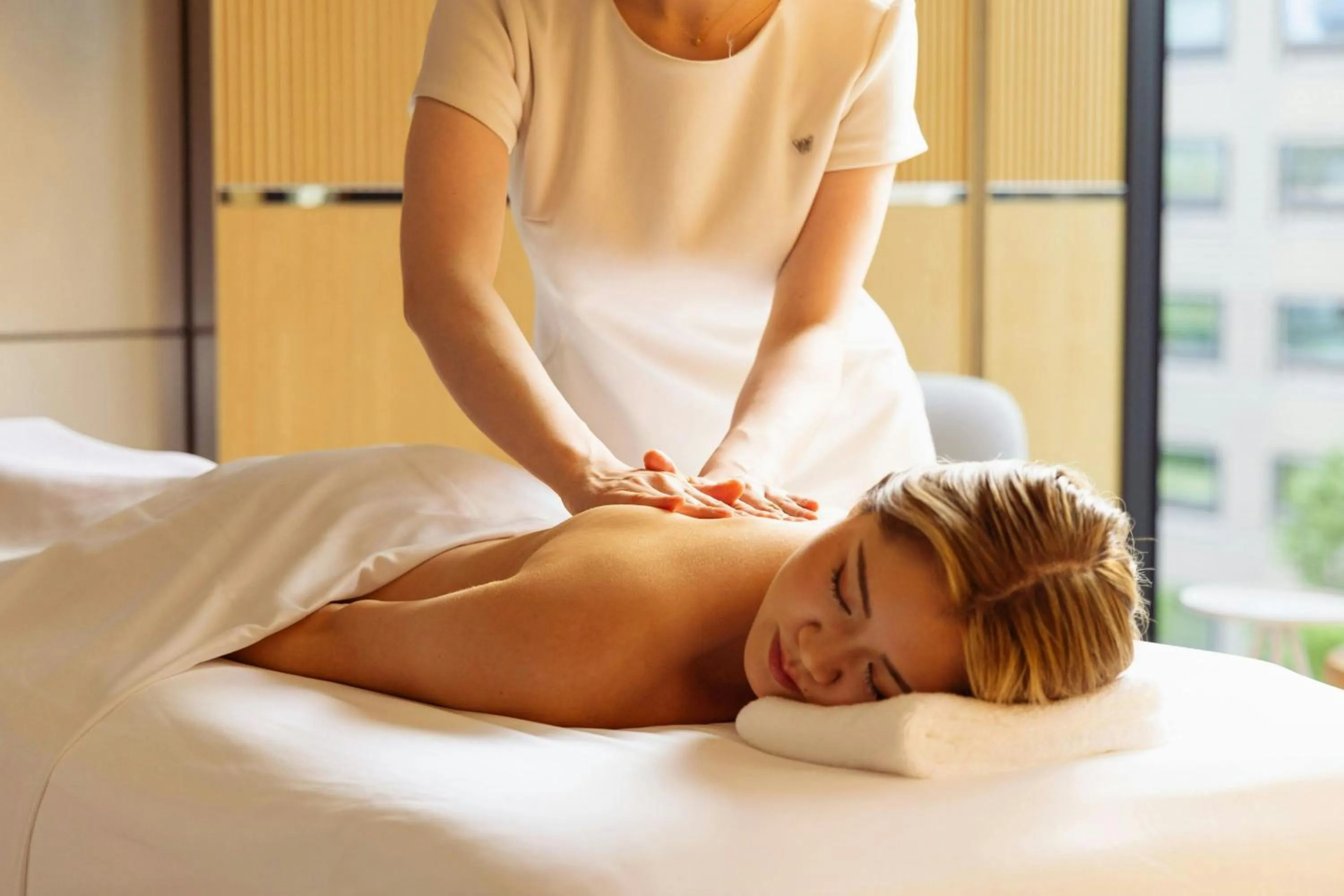 Spa and wellness centre/facilities in W Osaka