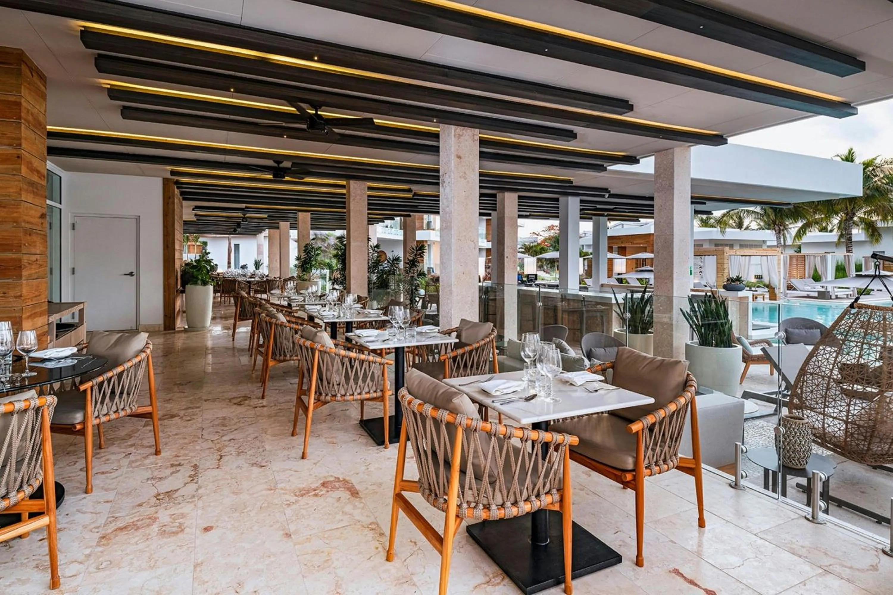 Restaurant/places to eat in Alaia Belize, Autograph Collection