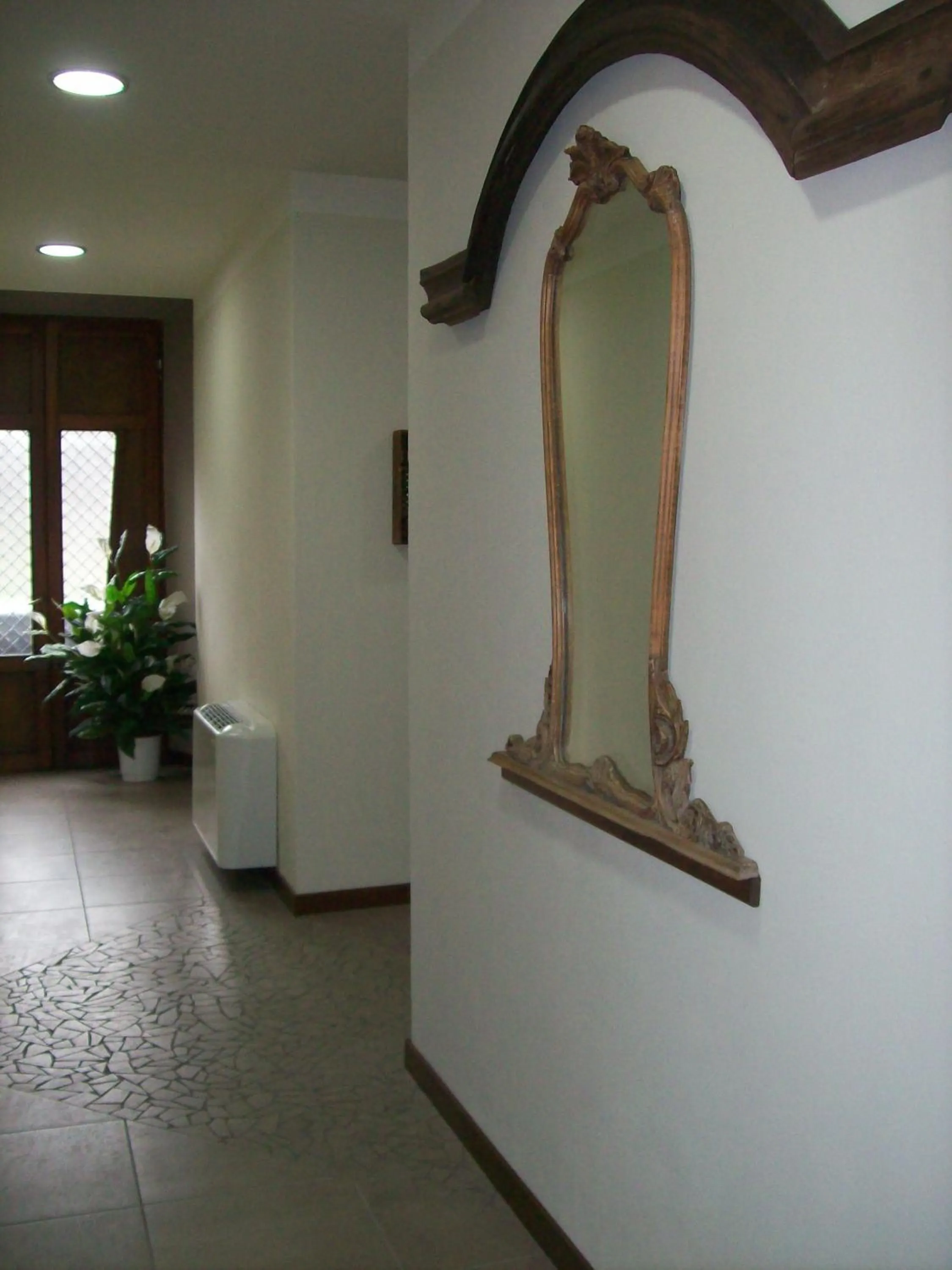 Decorative detail in La Bottega Del Falegname