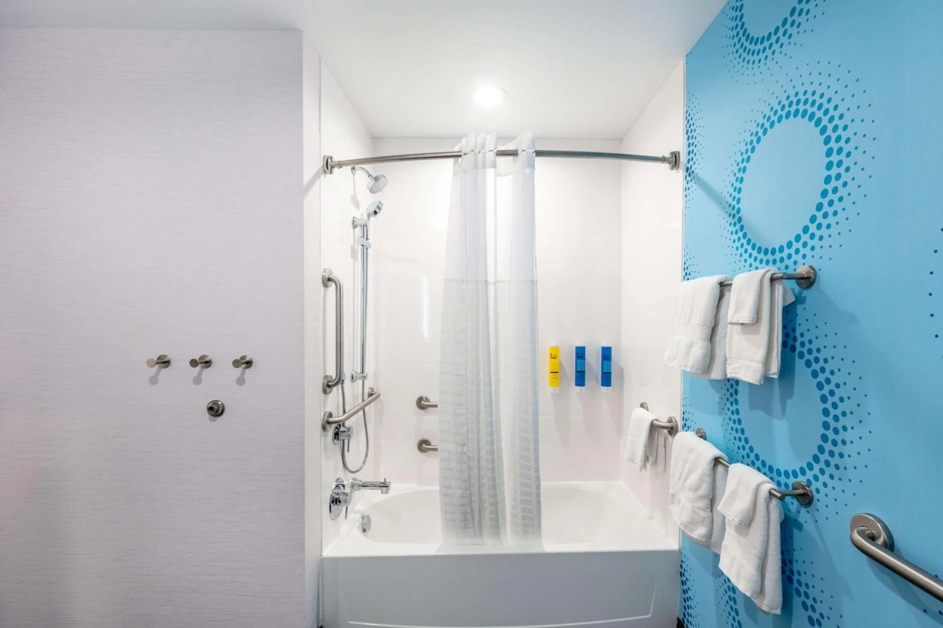 Bathroom in Tru by Hilton Asheville Blue Ridge Parkway