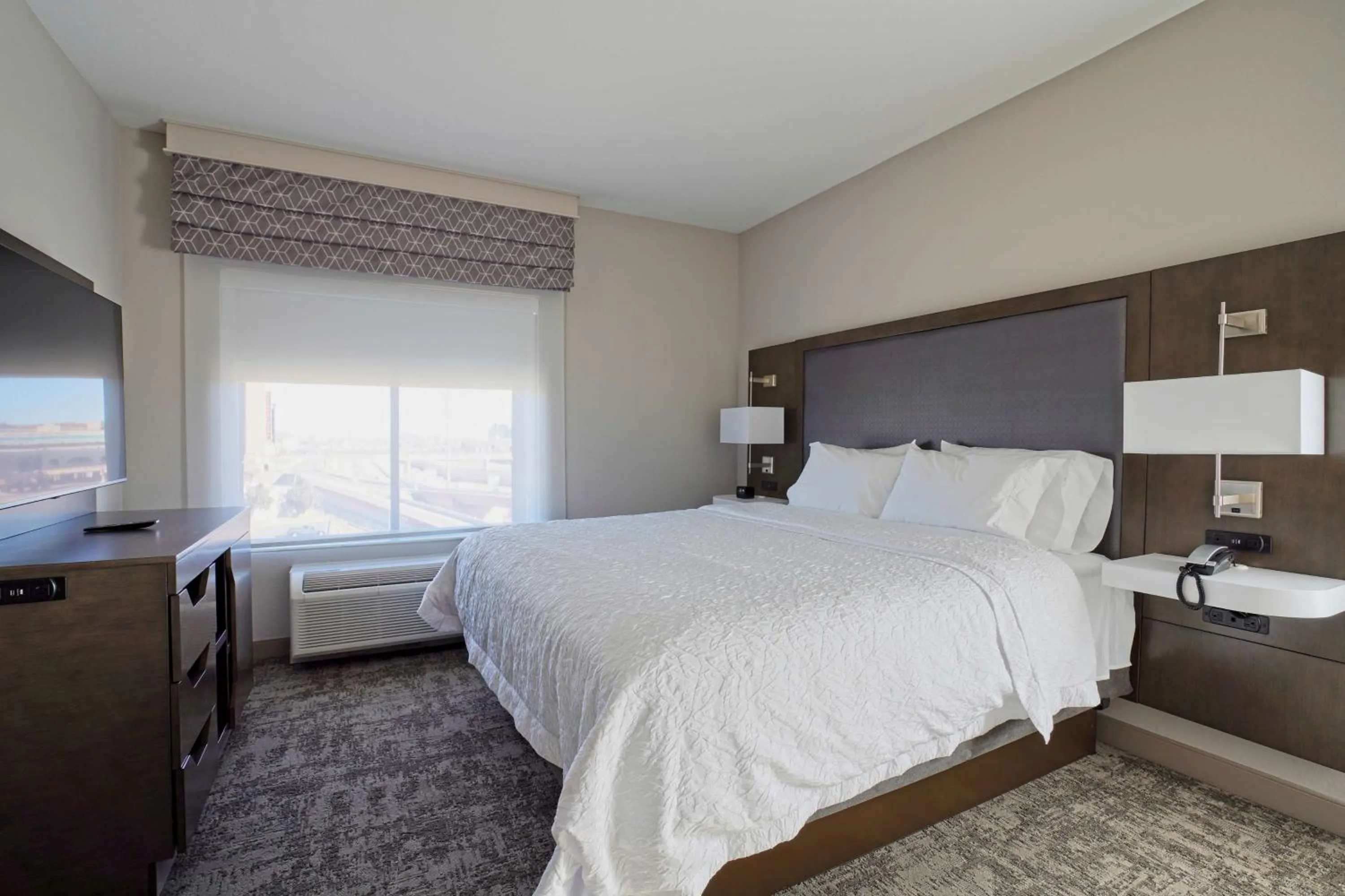 Bed in Hampton Inn & Suites Lubbock University, Tx