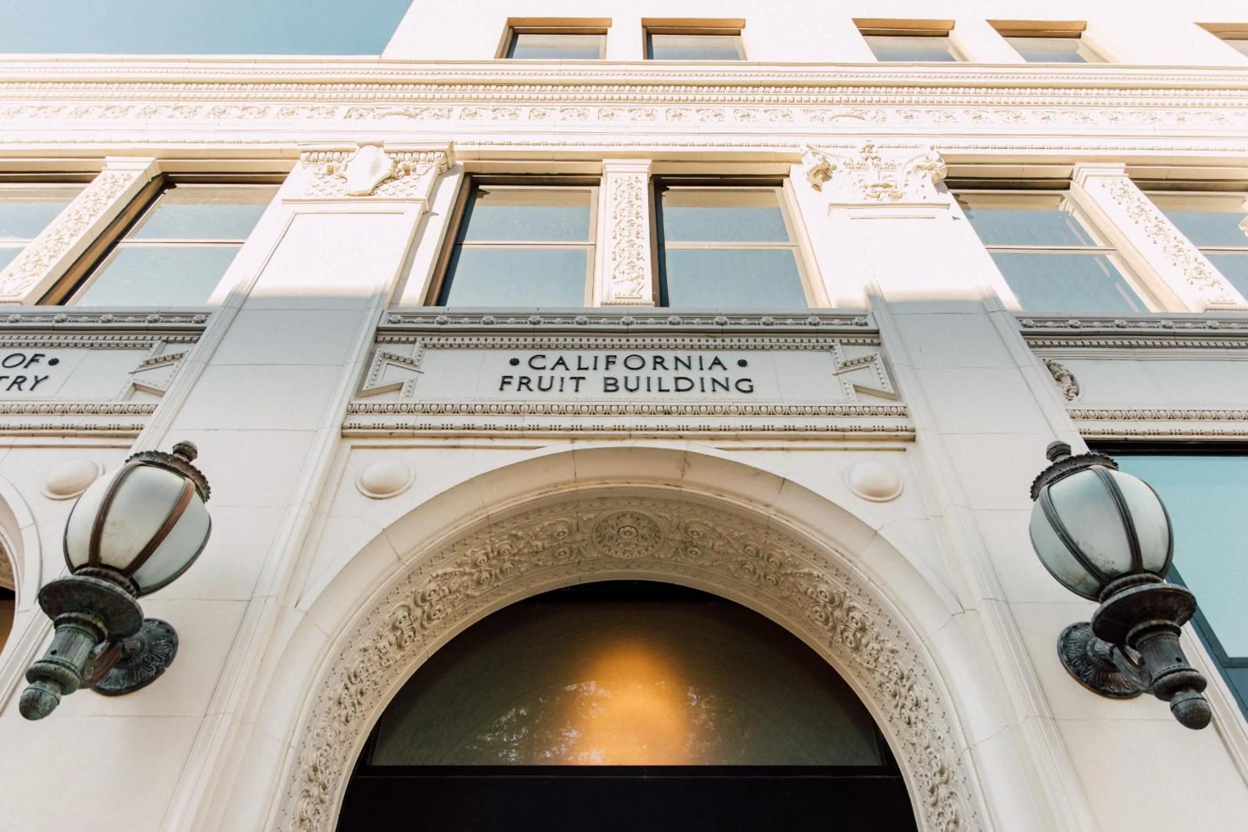 Facade/entrance in The Exchange Sacramento, Curio Collection By Hilton