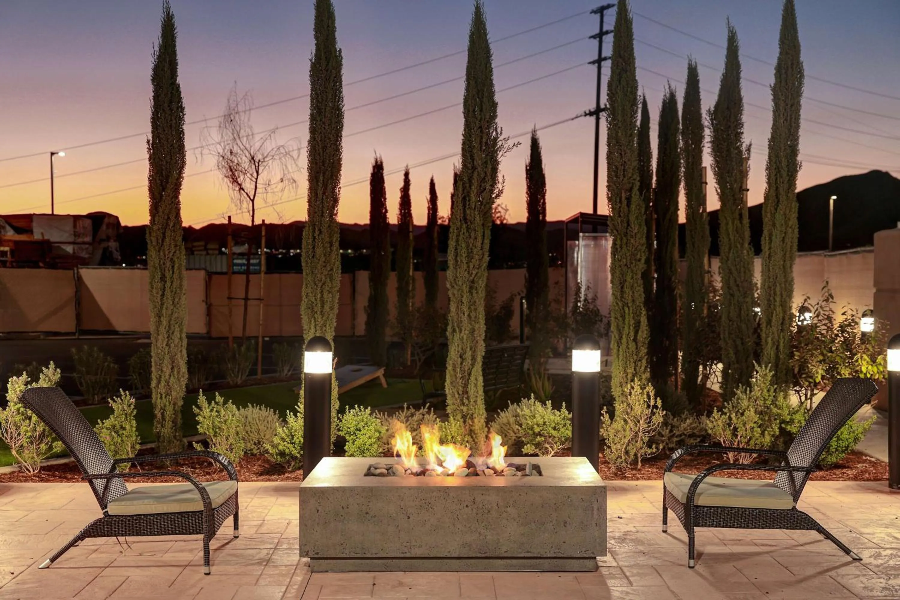 Property building in Homewood Suites By Hilton Santa Clarita/Valencia, Ca