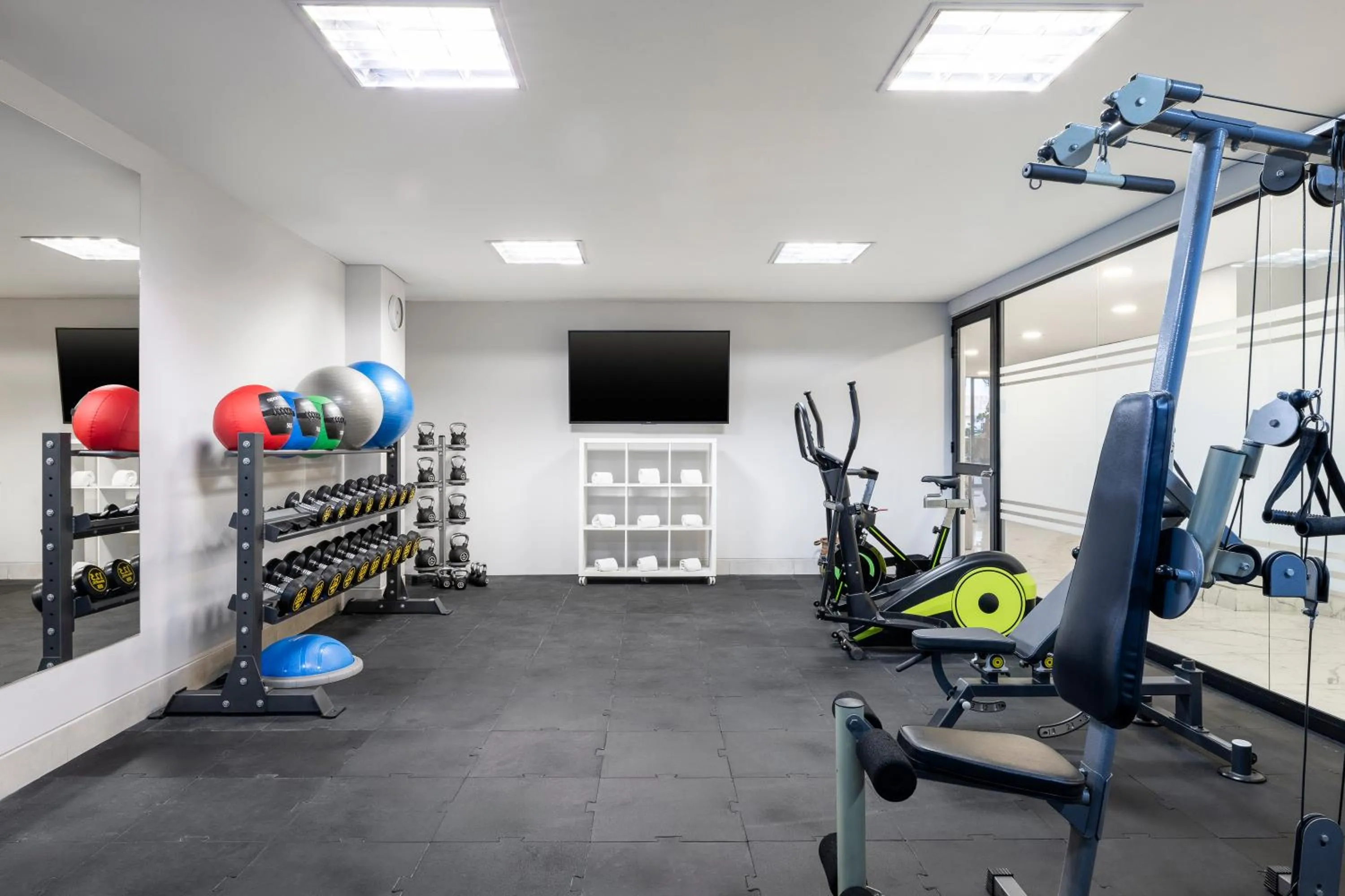 Fitness centre/facilities in Hilton Garden Inn Cali Ciudad Jardin