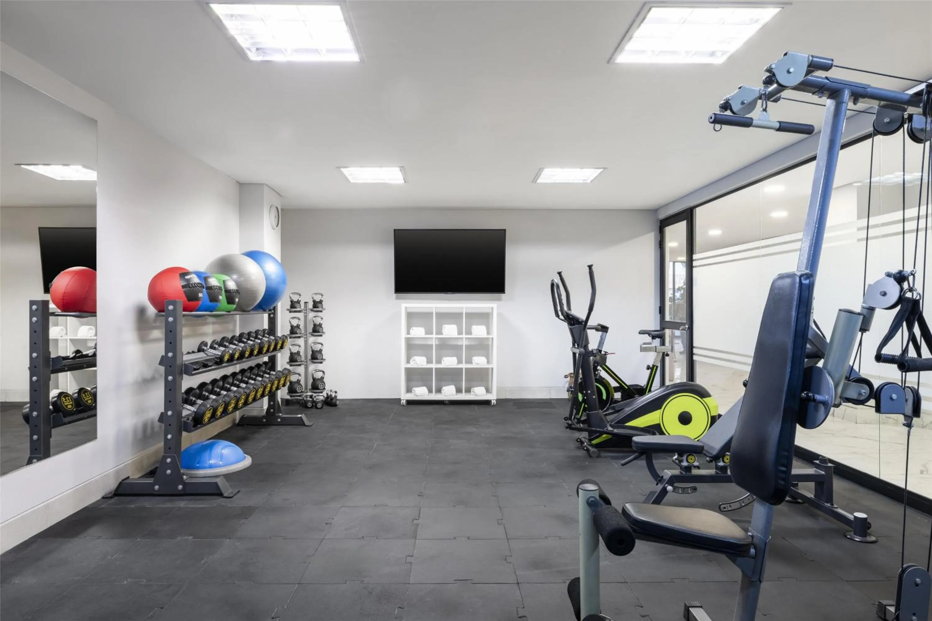 Fitness centre/facilities in Hilton Garden Inn Cali Ciudad Jardin