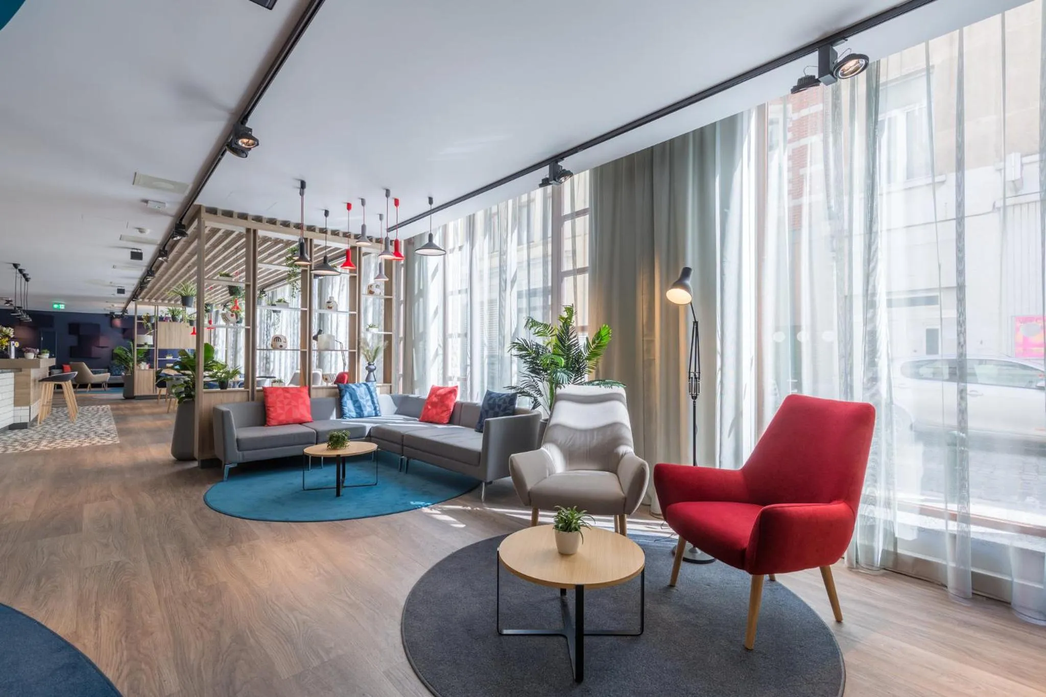 Lounge or bar in Holiday Inn Express Brussels-Grand-Place by IHG